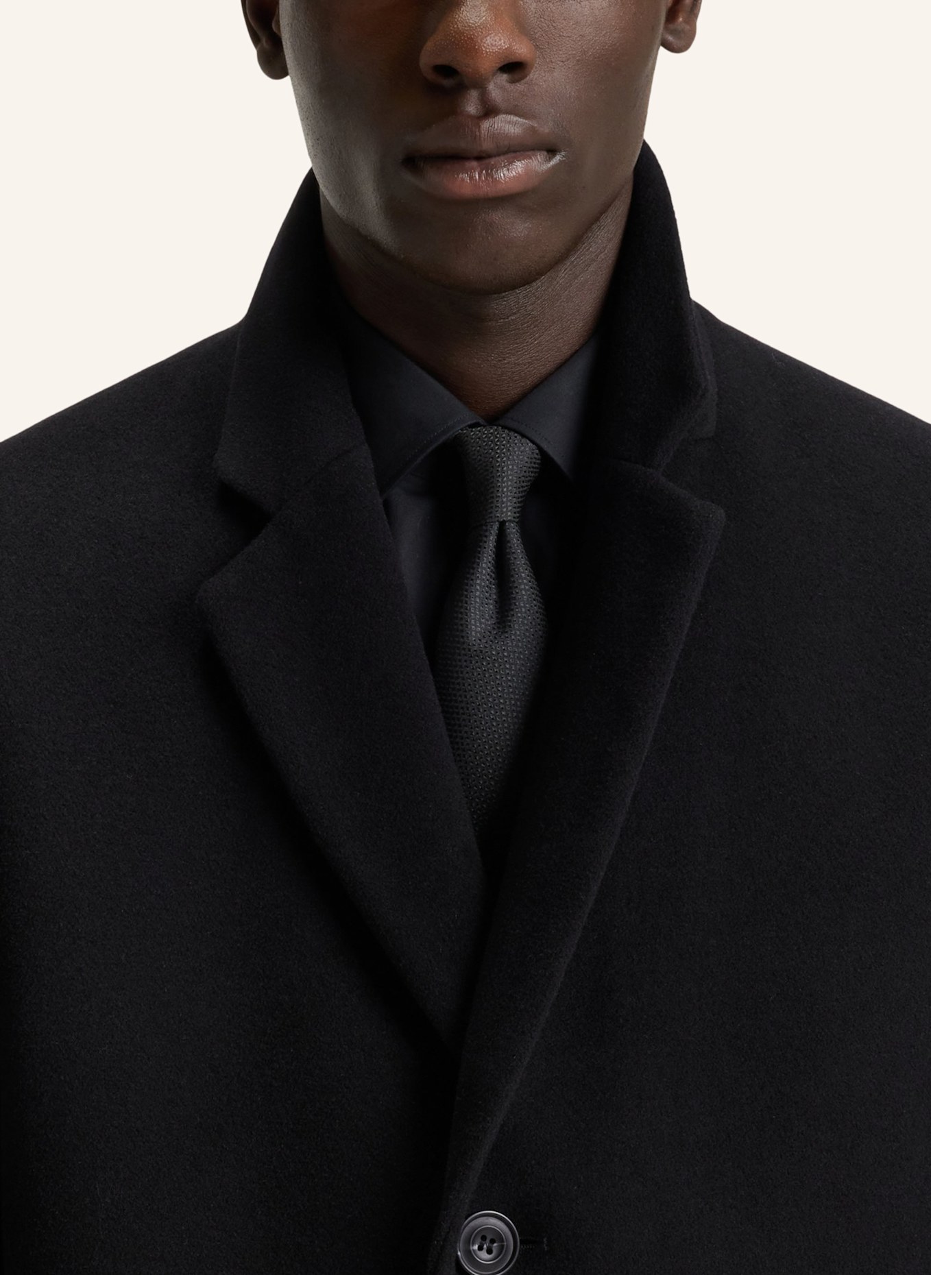 HUGO Casual Mantel MAZORO2542 Regular Fit: SCHWARZ