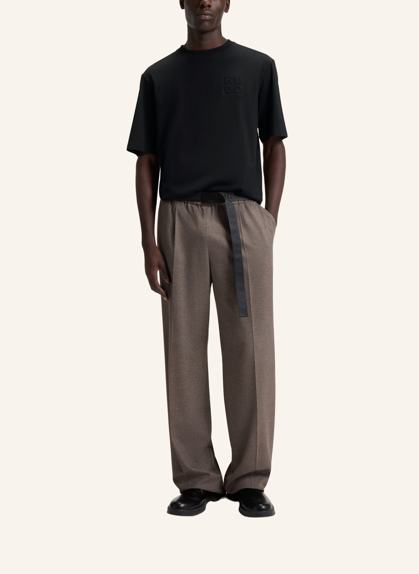 HUGO T-Shirt DLEEK_IN Relaxed Fit: SCHWARZ