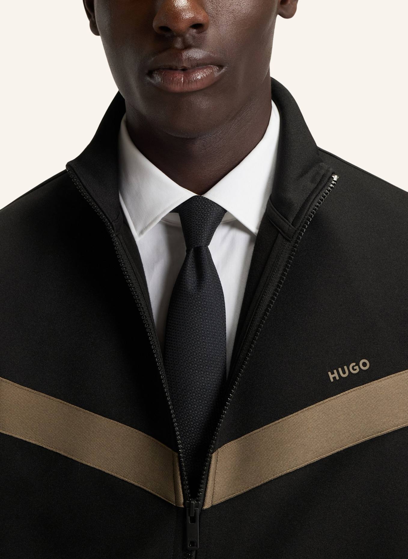 HUGO Sweatshirt DARTI Relaxed Fit: SCHWARZ