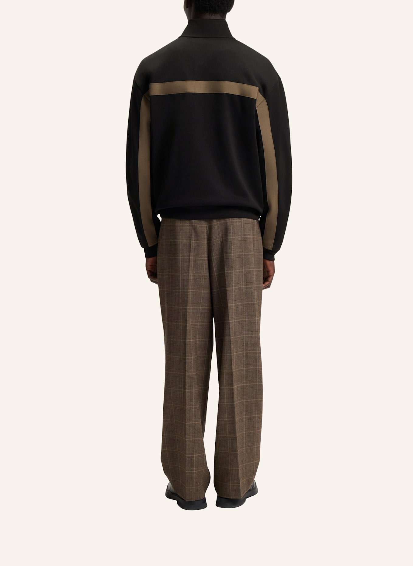 HUGO Sweatshirt DARTI Relaxed Fit: SCHWARZ