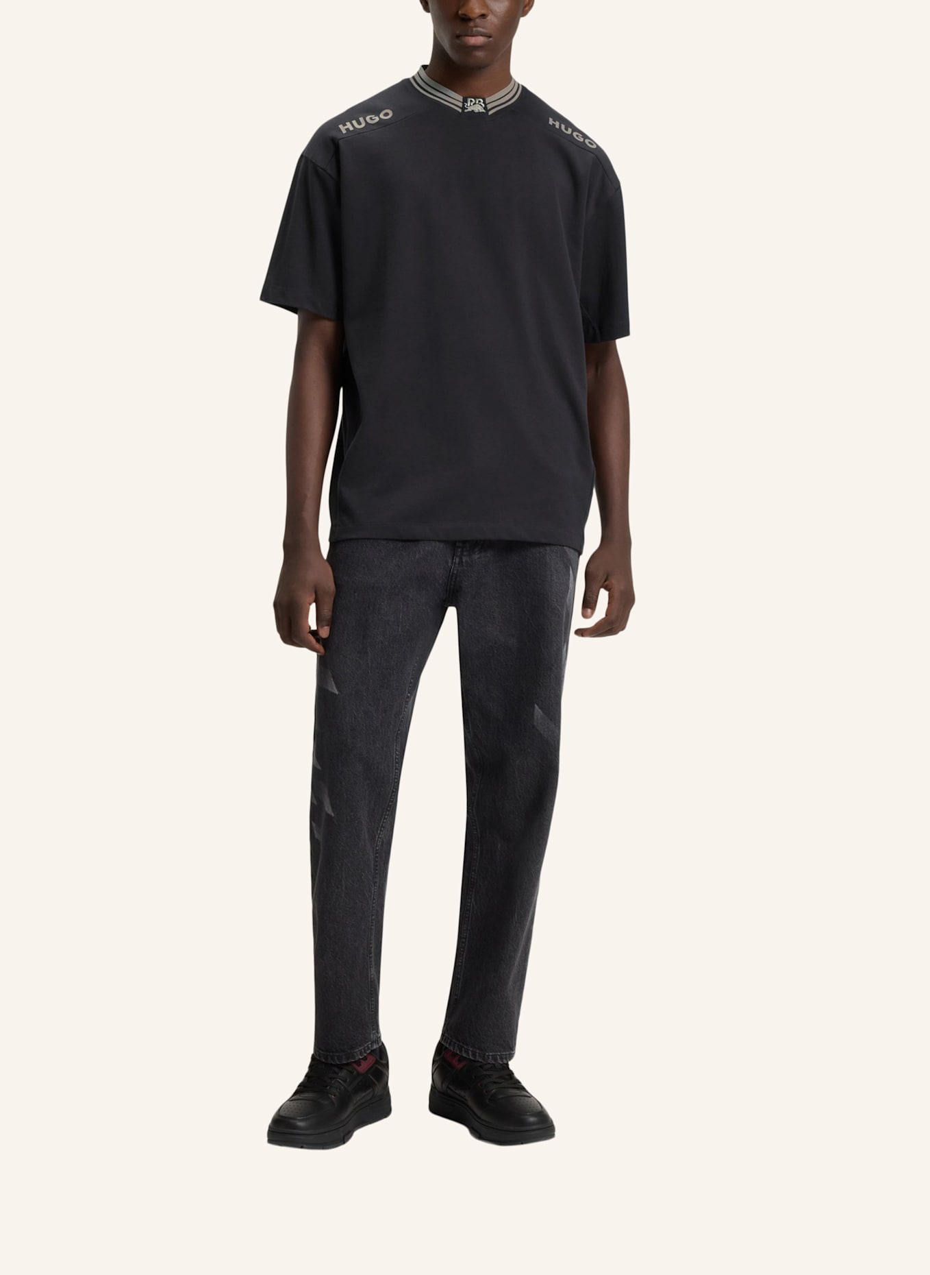 HUGO T-Shirt DYDALL_RB Oversize Fit: DUNKELBRAUN