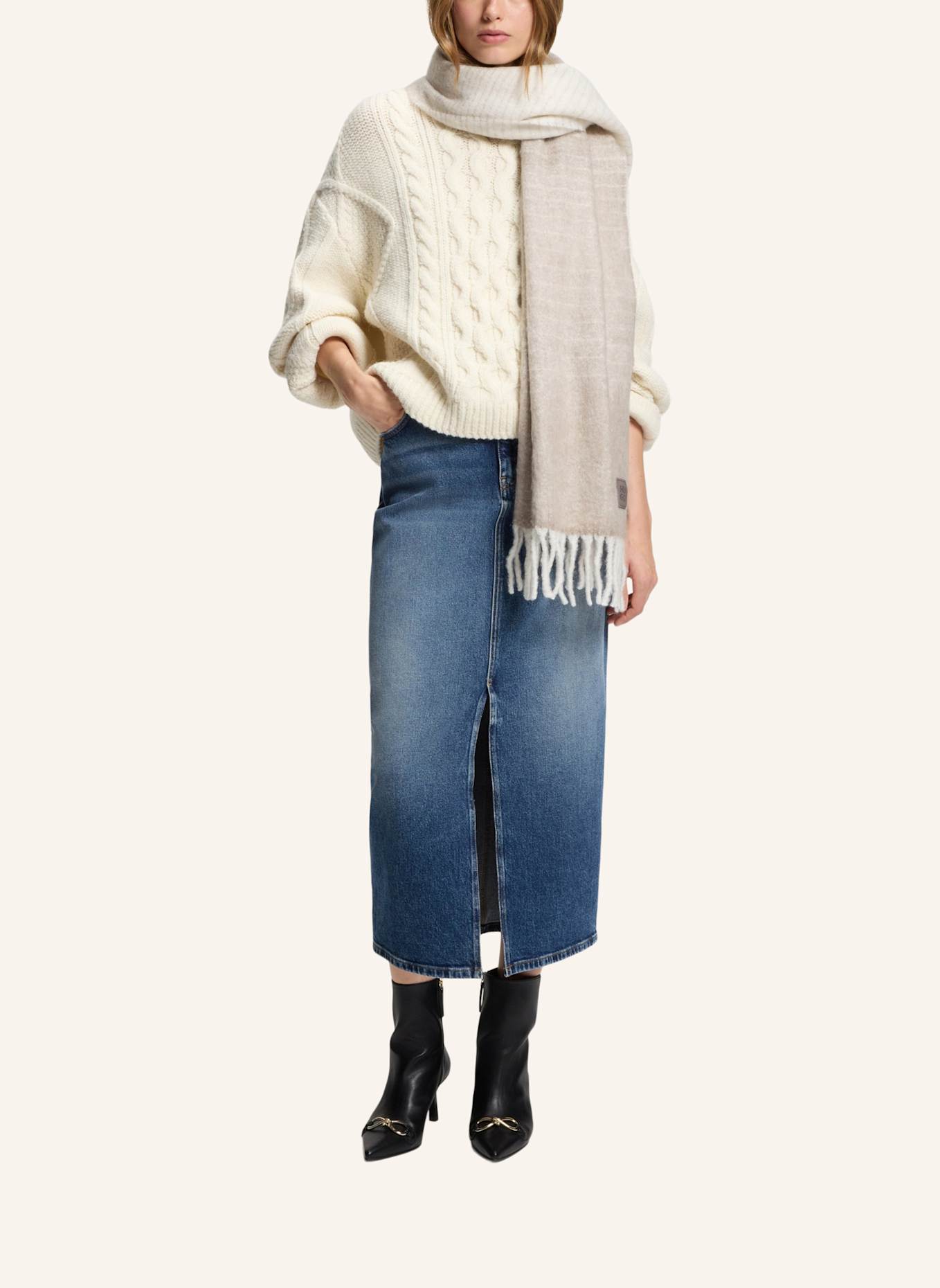 HUGO Gewebter Schal ELYZA_46*200: BEIGE