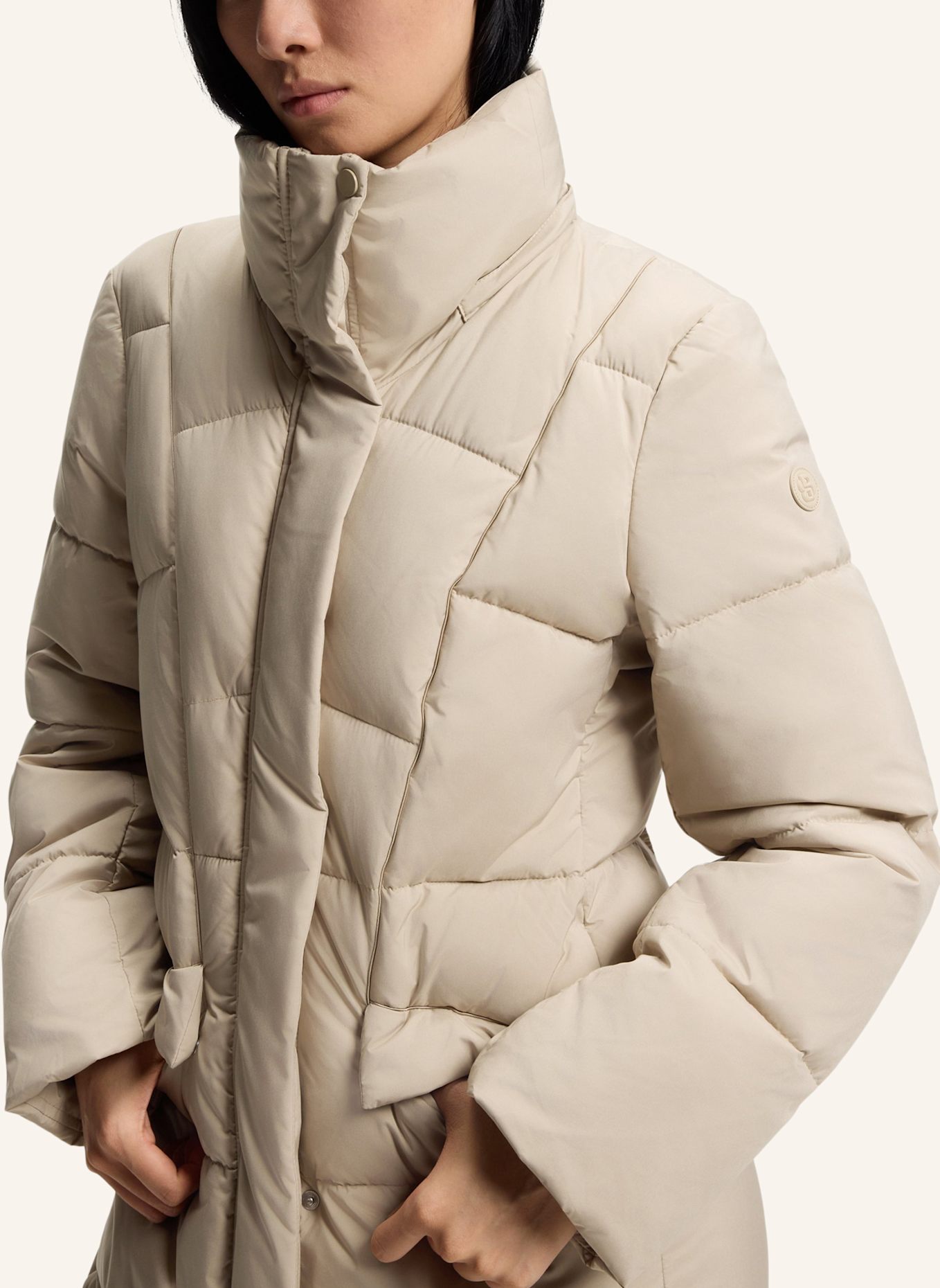 BOSS Steppmantel PAMAXI mit abnehmbarer Kapuze: BEIGE