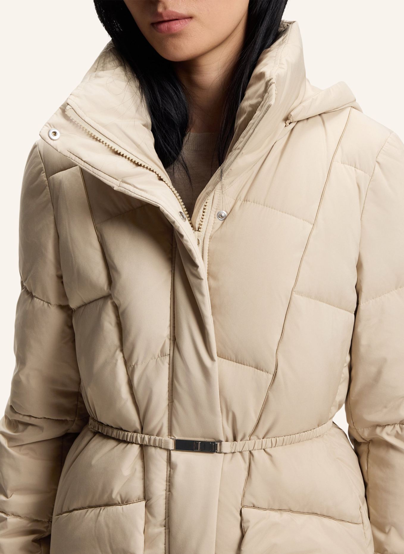 BOSS Steppmantel PAMAXI mit abnehmbarer Kapuze: BEIGE