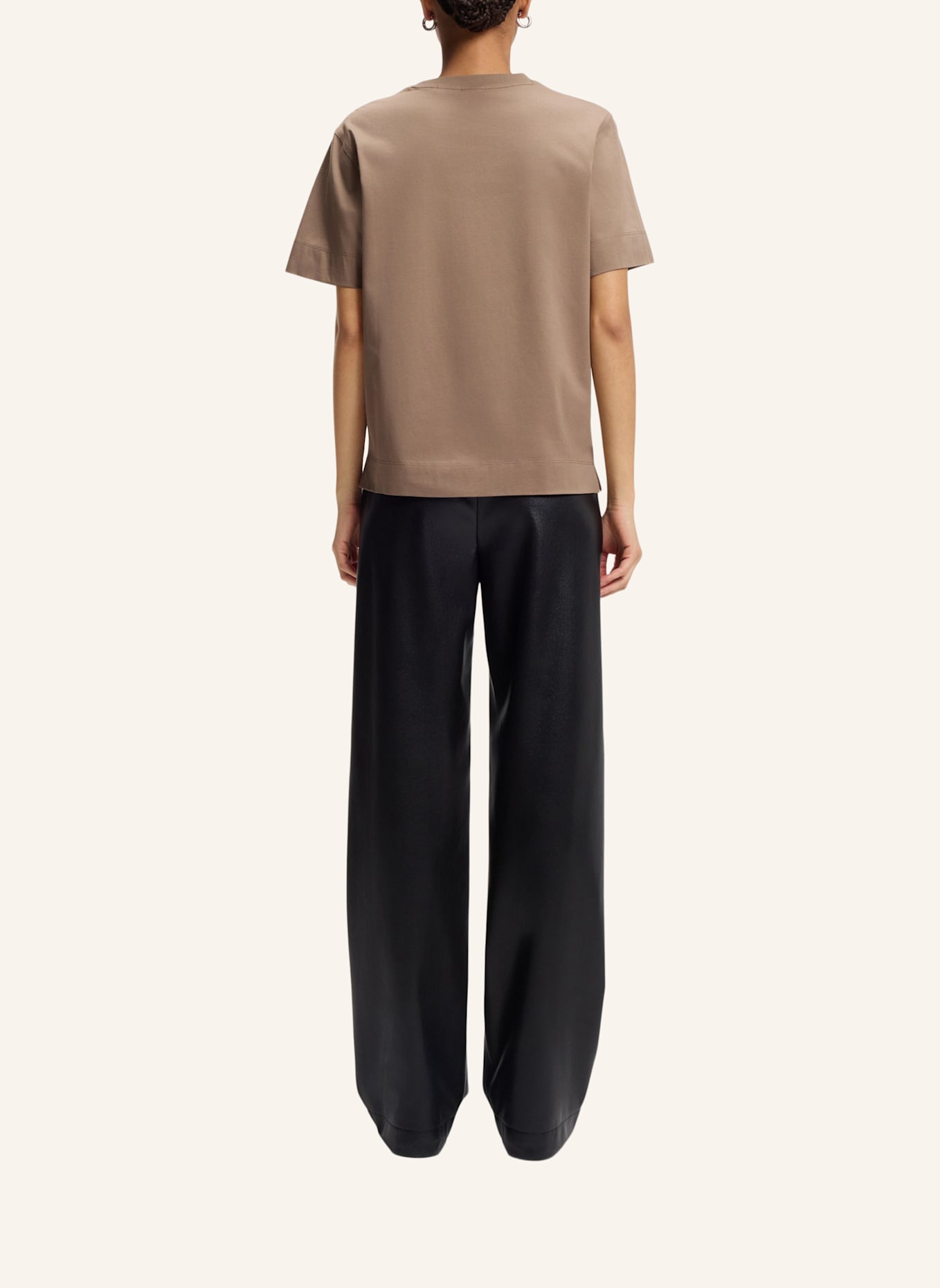 BOSS T-Shirt ELPHA mit Schmucksteinen: BRAUN