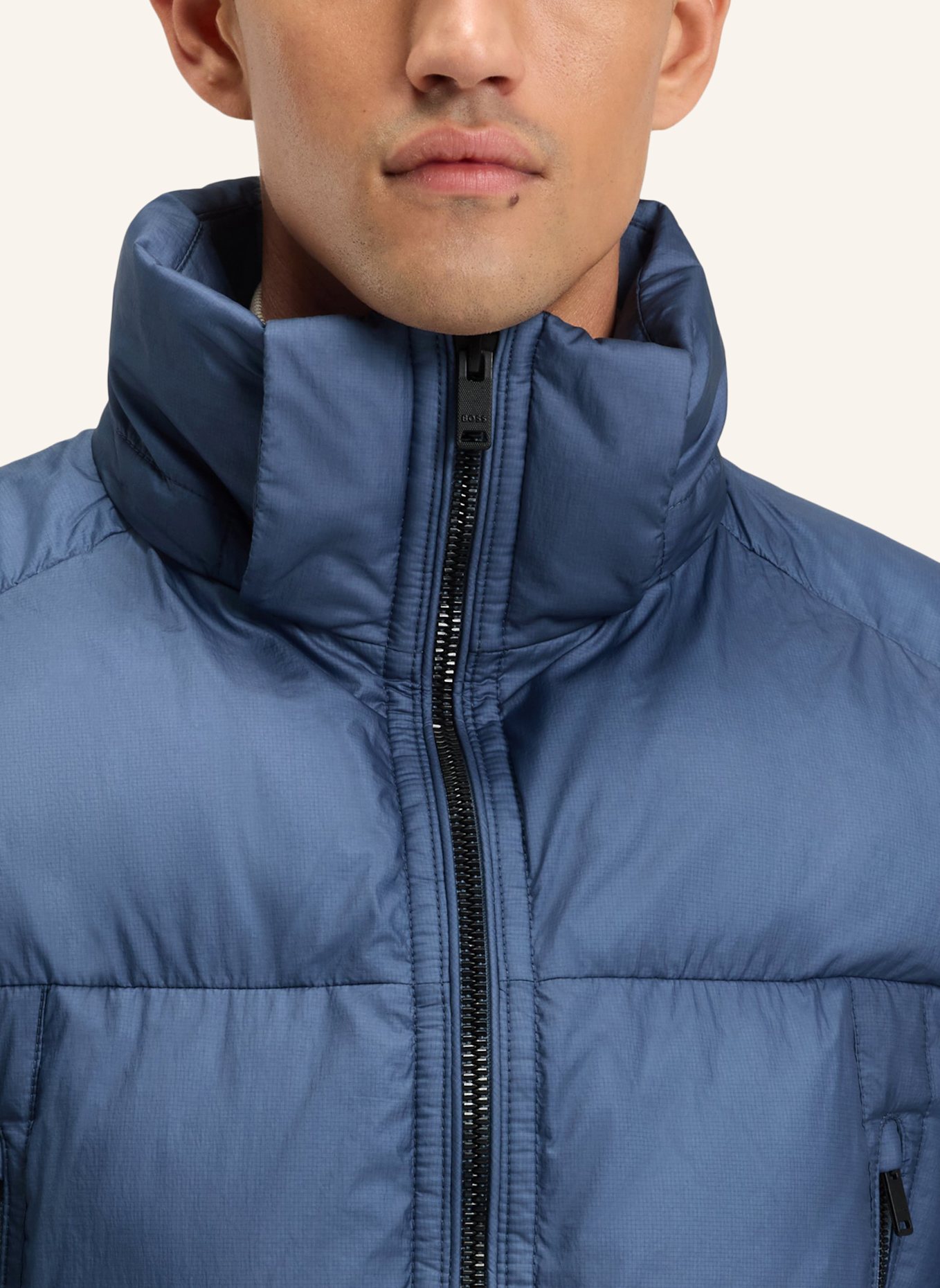 BOSS Steppjacke ORBOK mit abnehmbarer Kapuze: BLAU
