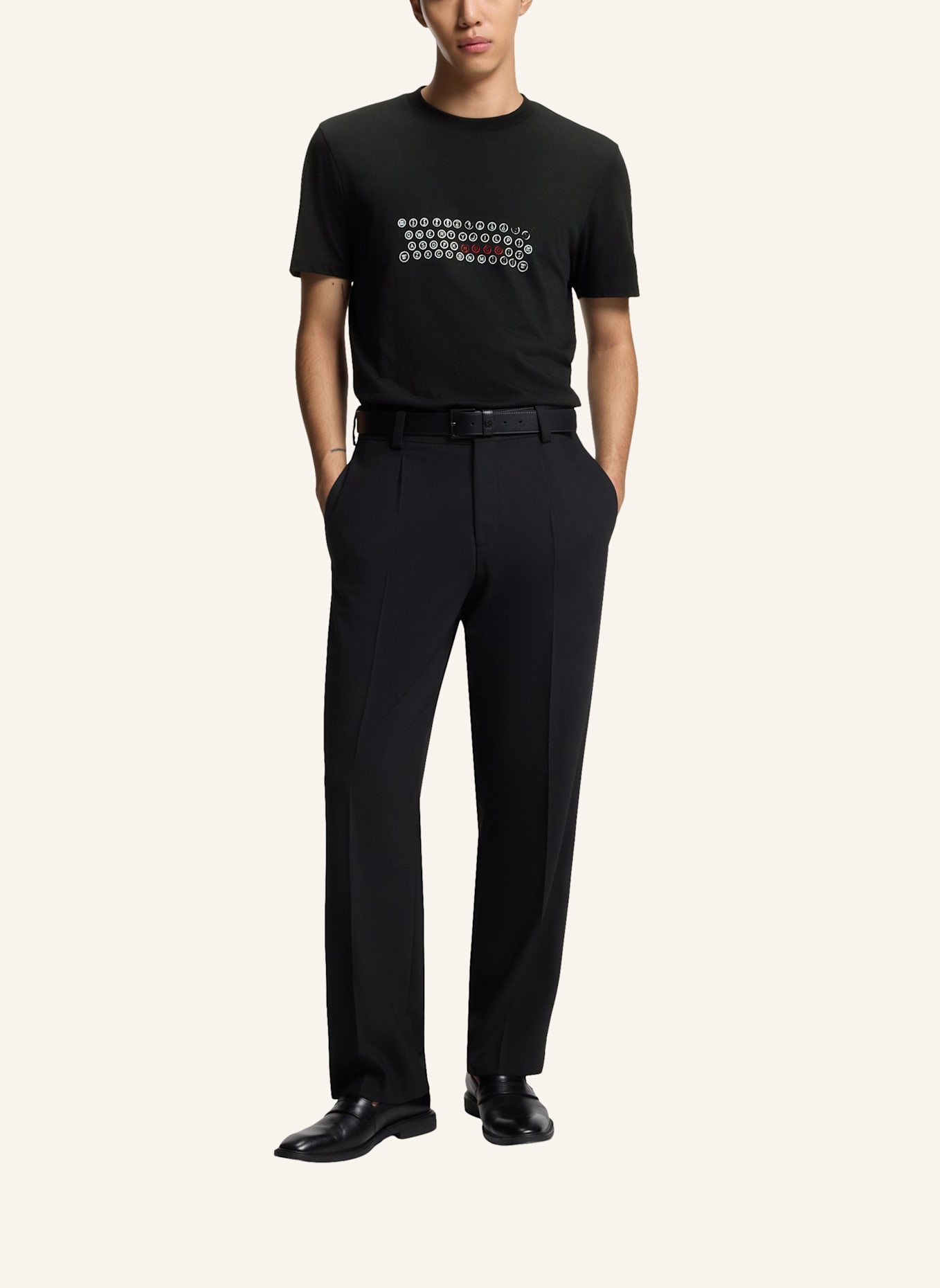 HUGO T-Shirt DEYSS Regular Fit: SCHWARZ