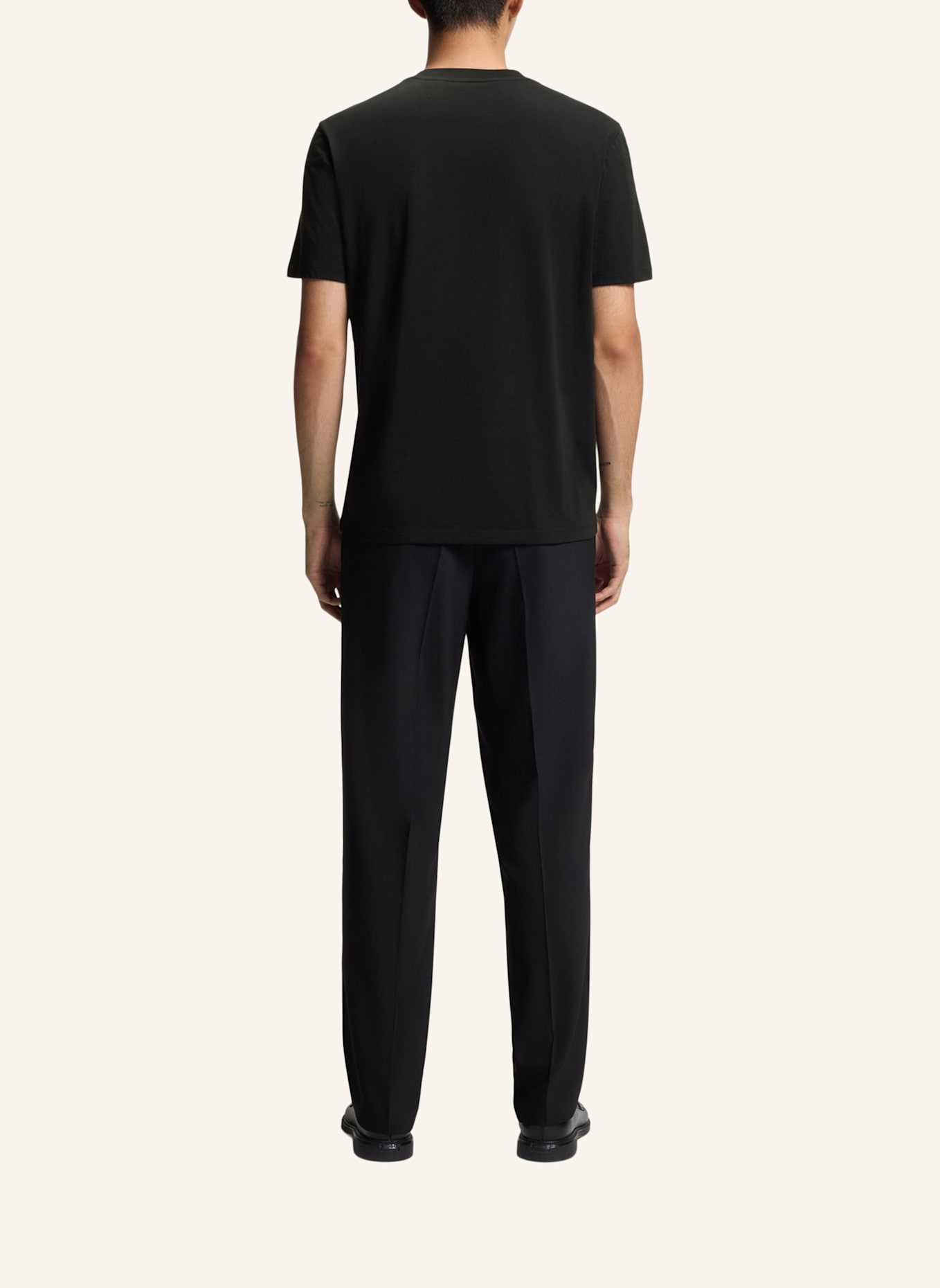 HUGO T-Shirt DEYSS Regular Fit: SCHWARZ