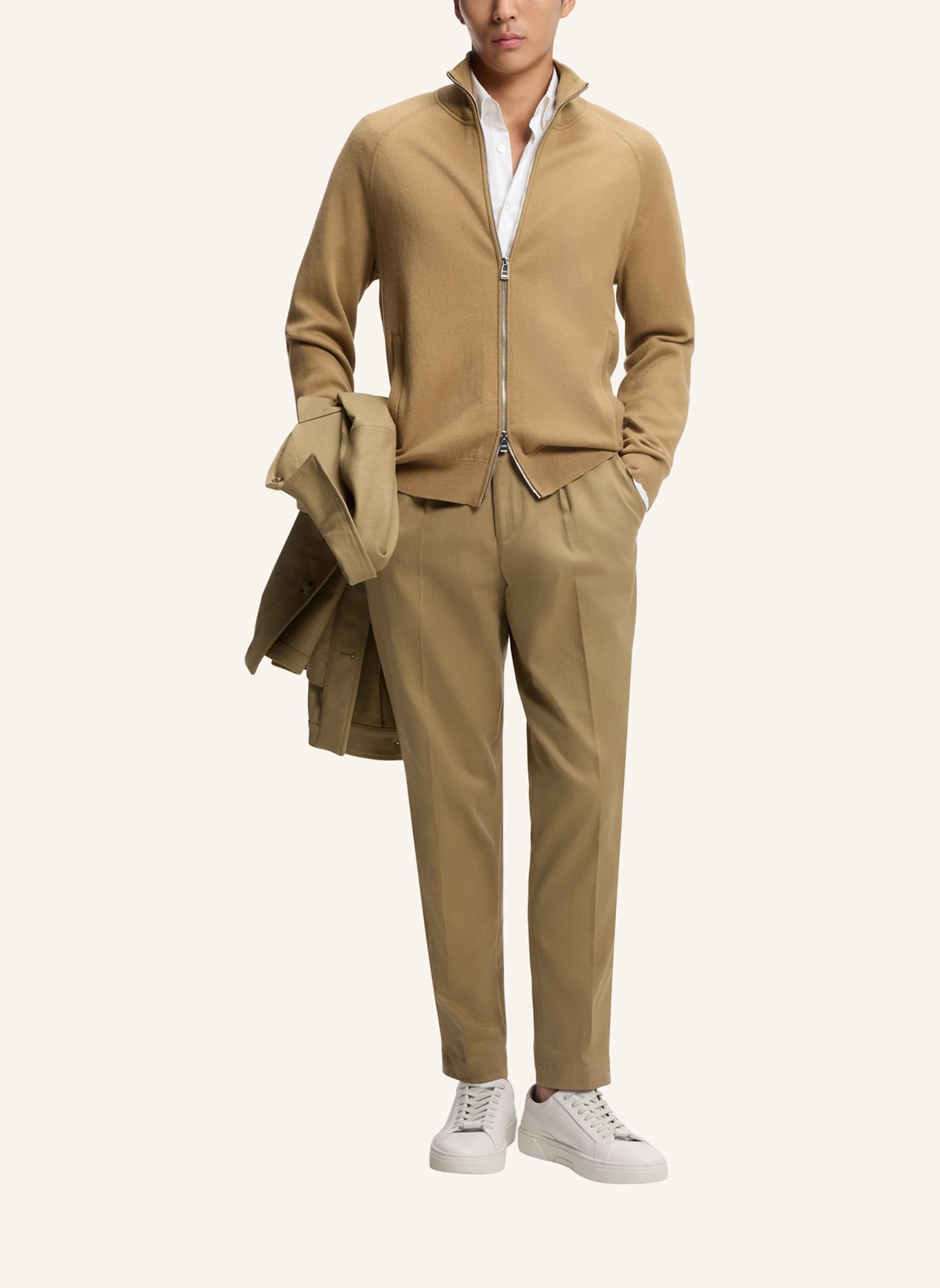 BOSS Business Hose C-PERIN-PL-261F Tapered Fit: KHAKI