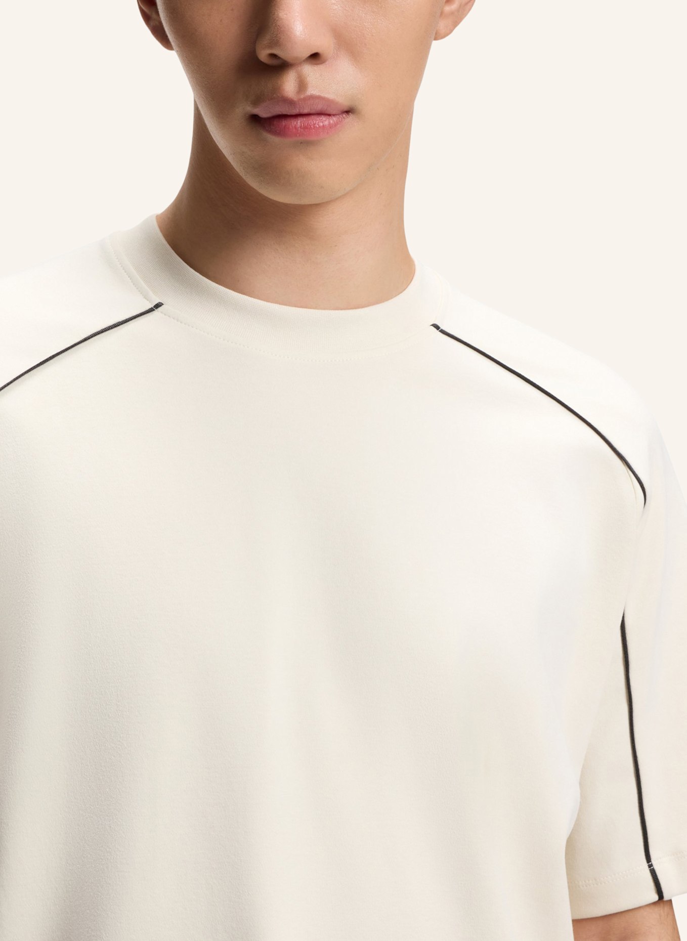 HUGO T-Shirt DOROX_RB Oversize Fit: WEISS