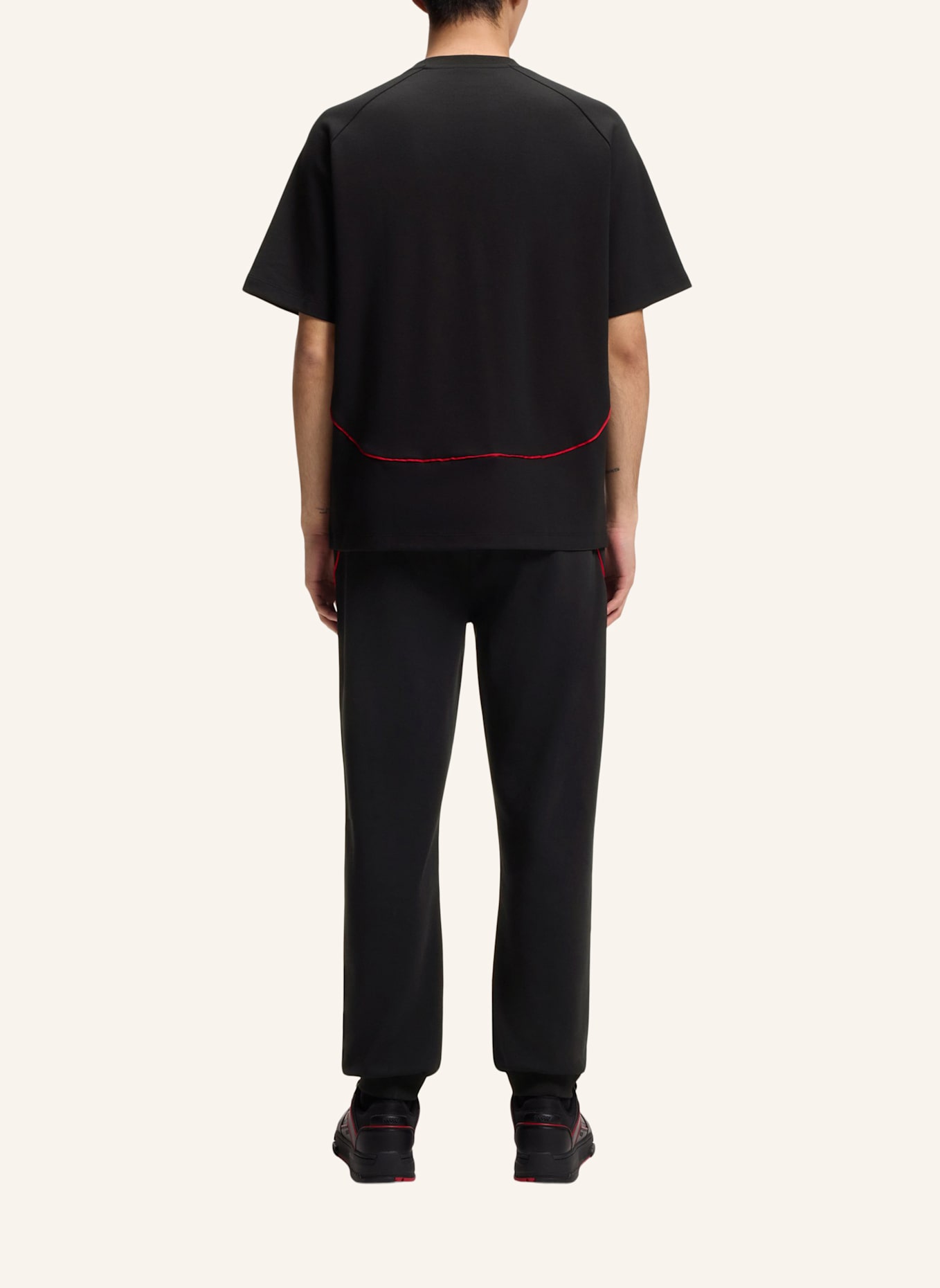 HUGO T-Shirt DOROX_RB Oversize Fit: SCHWARZ