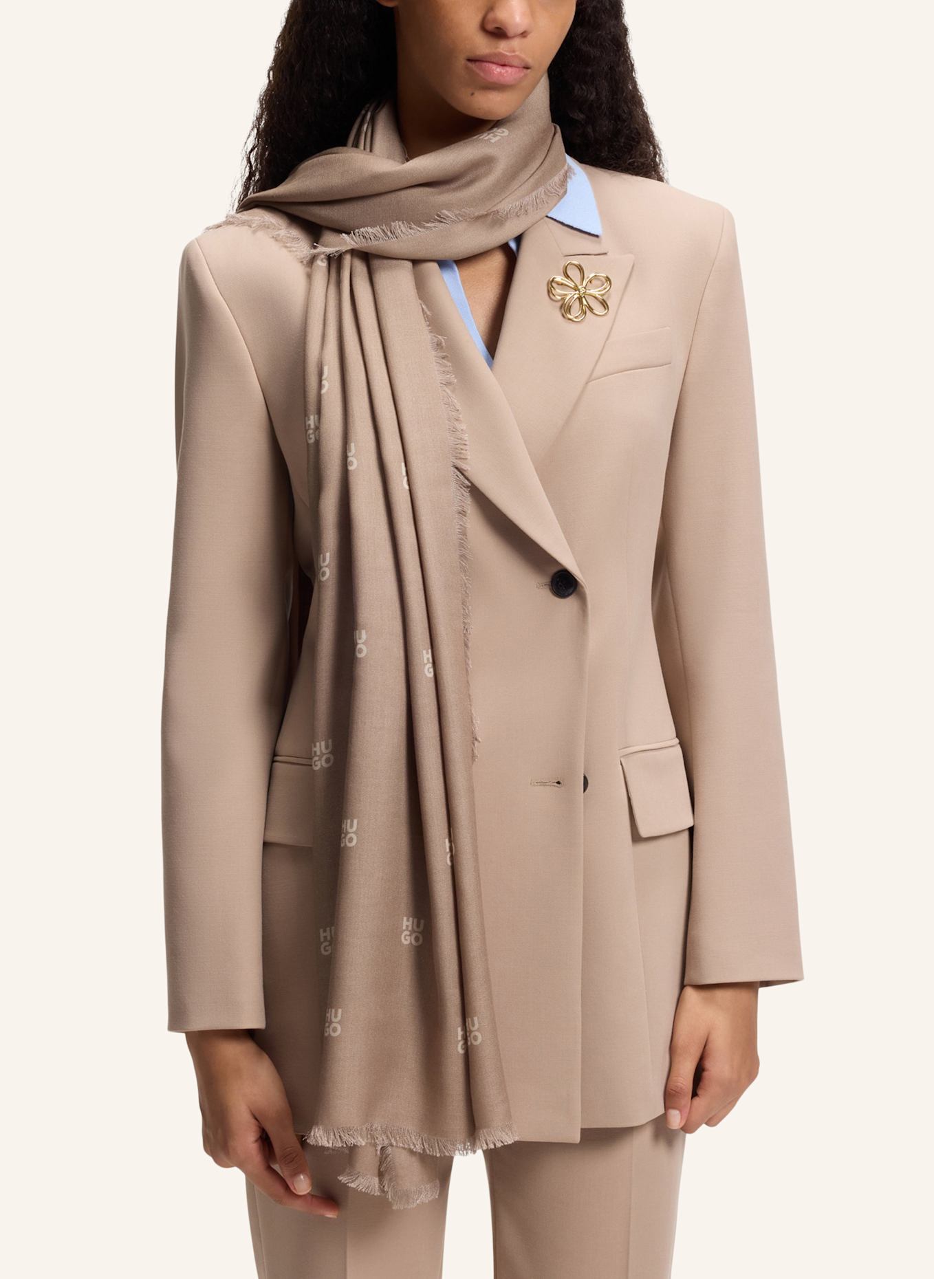 HUGO Gewebter Schal YONDA_75*180: HELLBRAUN