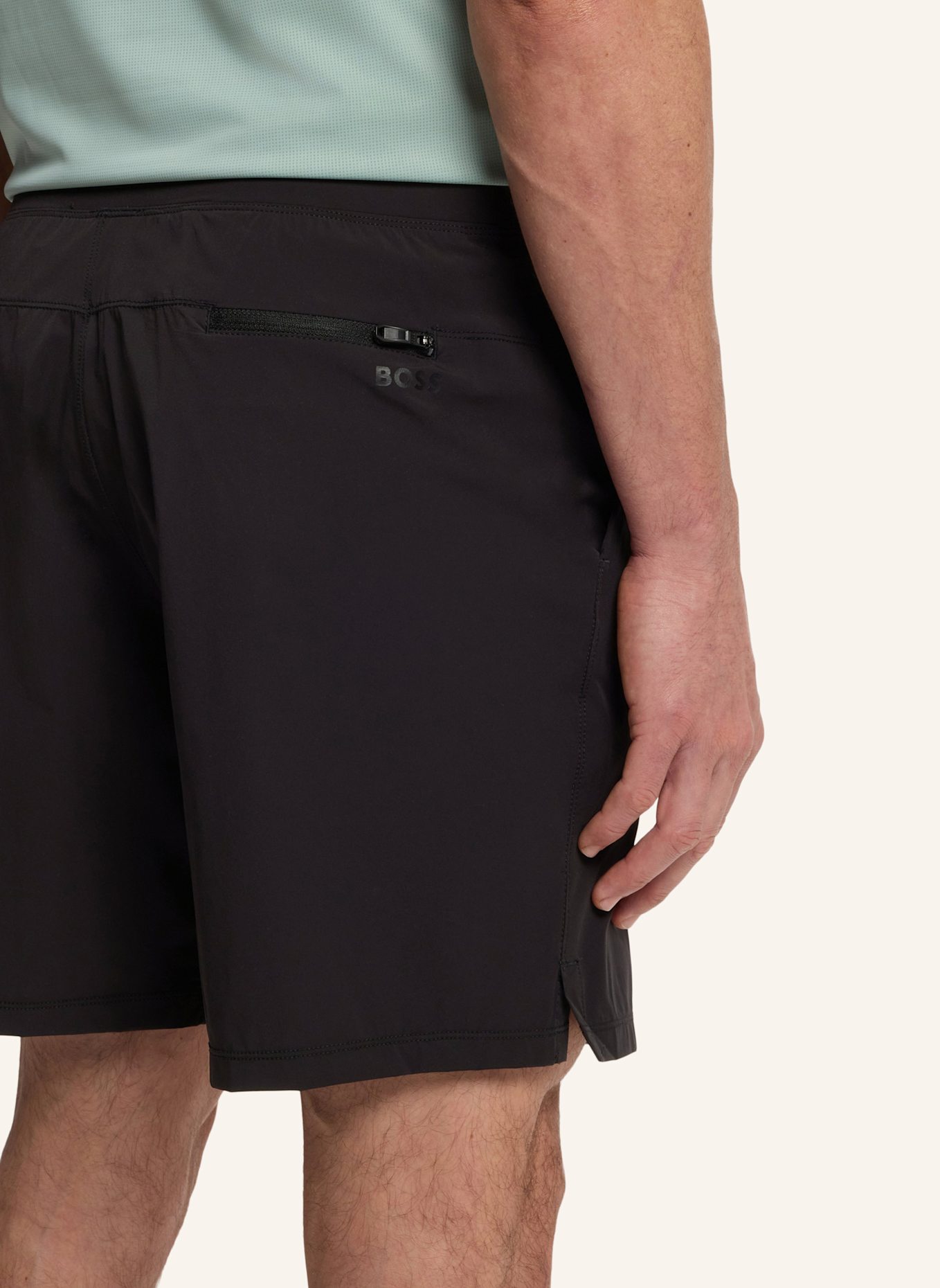 BOSS Short S_ACTIVEMOVE2_7 INCH: SCHWARZ
