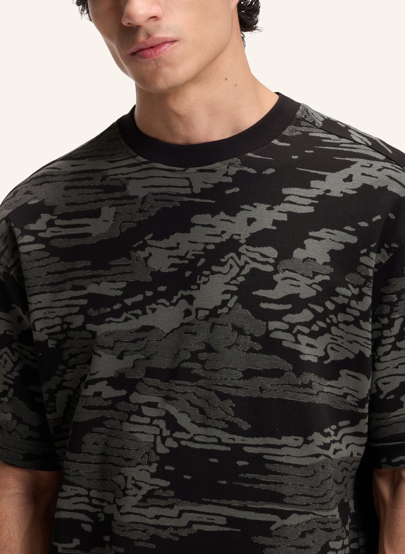 BOSS T-Shirt TE_WILDNATURE Relaxed Fit: SCHWARZ