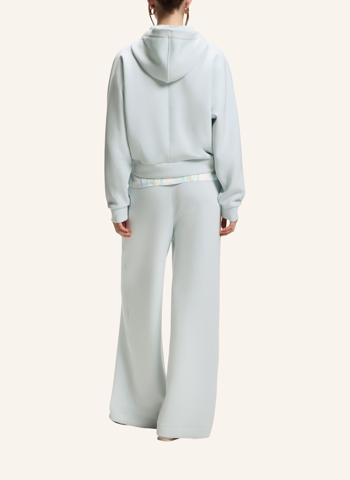 BOSS Sweatshirt EVESYA: HELLBLAU