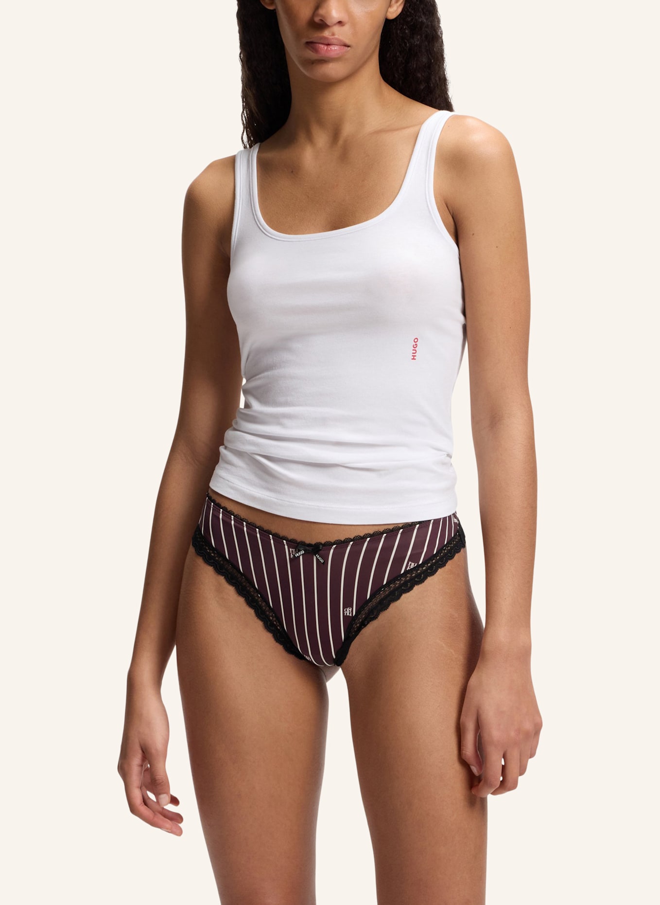 HUGO String: HELLLILA