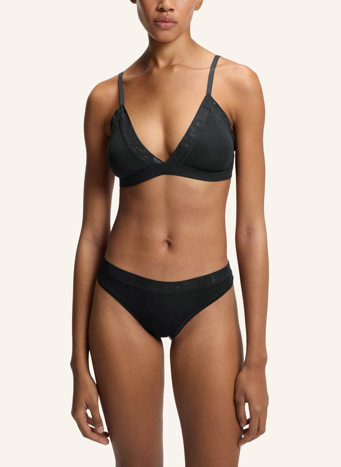 HUGO Bh MESH LOGO TRIANGLE P: SCHWARZ