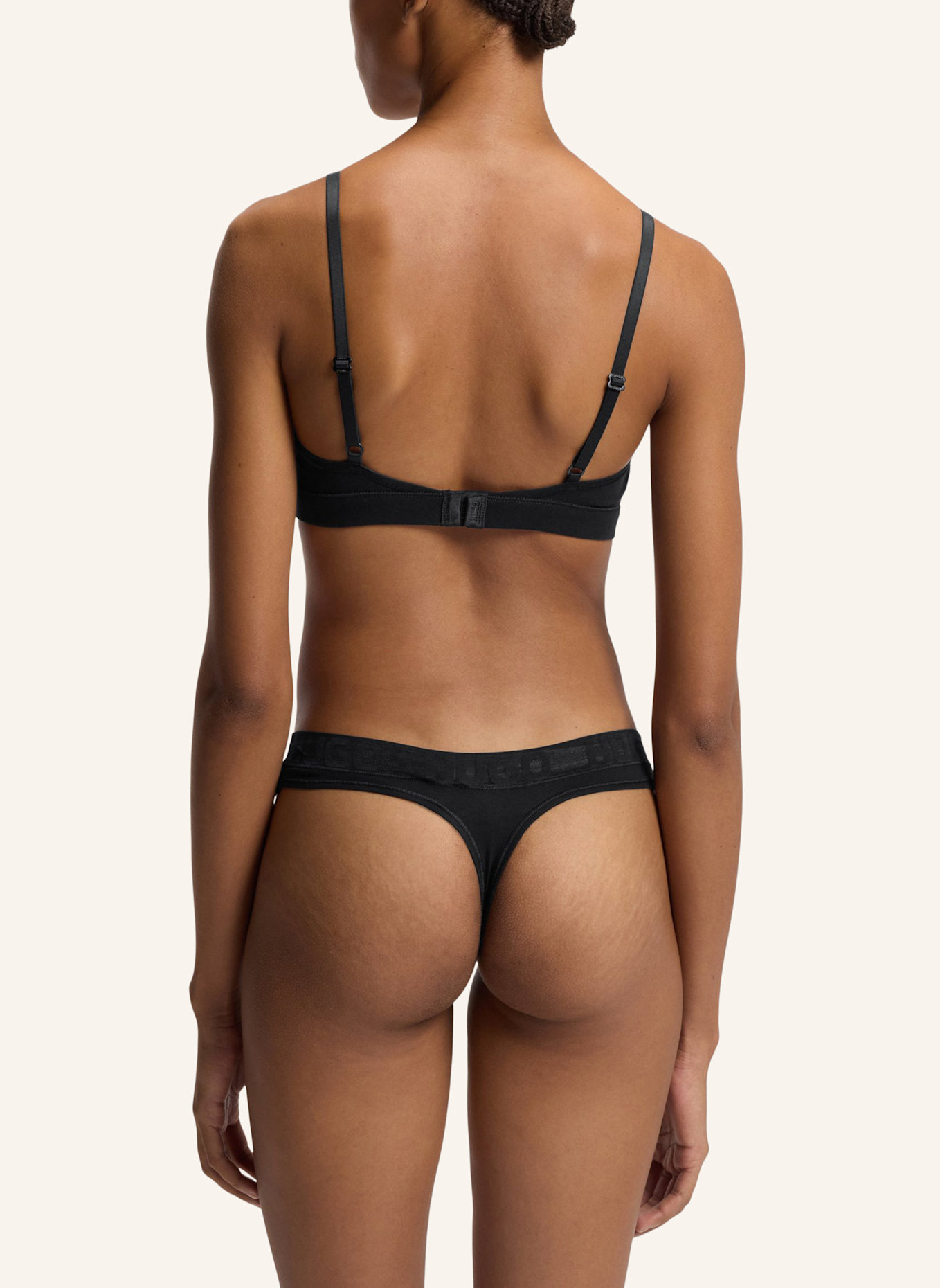 HUGO Bh MESH LOGO TRIANGLE P: SCHWARZ