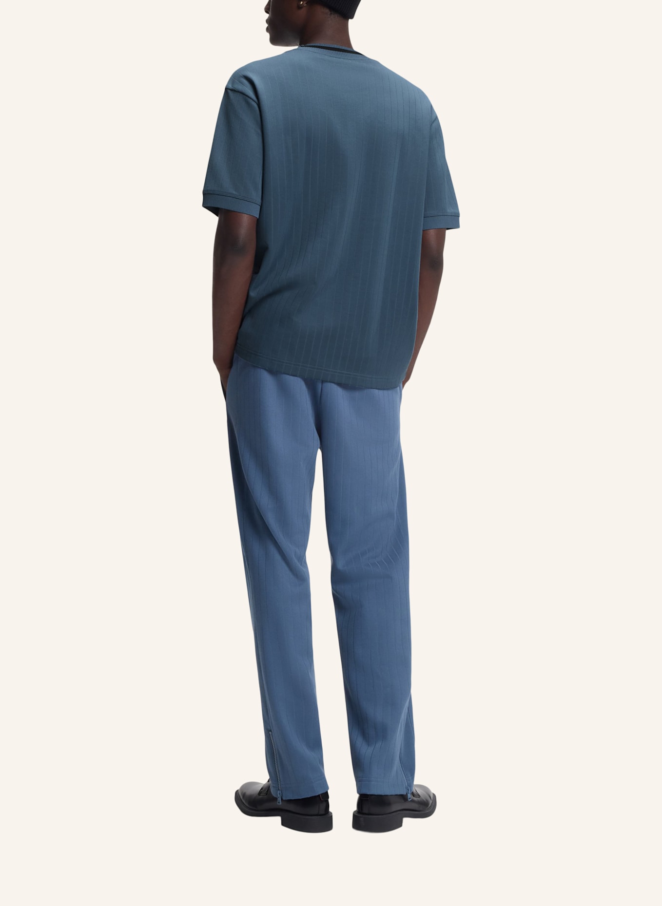 HUGO T-Shirt DAVROS Relaxed Fit: HELLBLAU