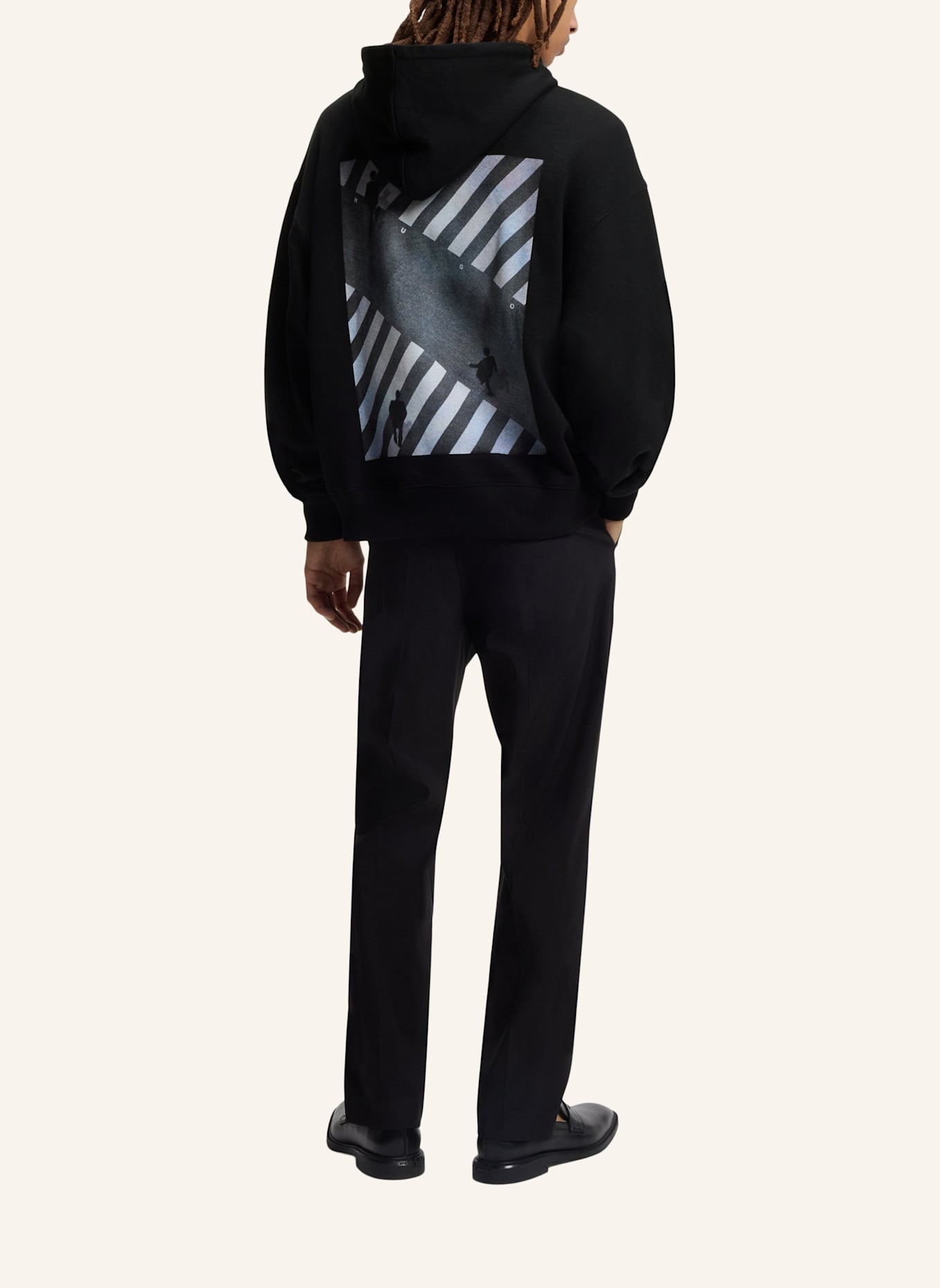 HUGO Sweatshirt DOLAND Oversize Fit: SCHWARZ