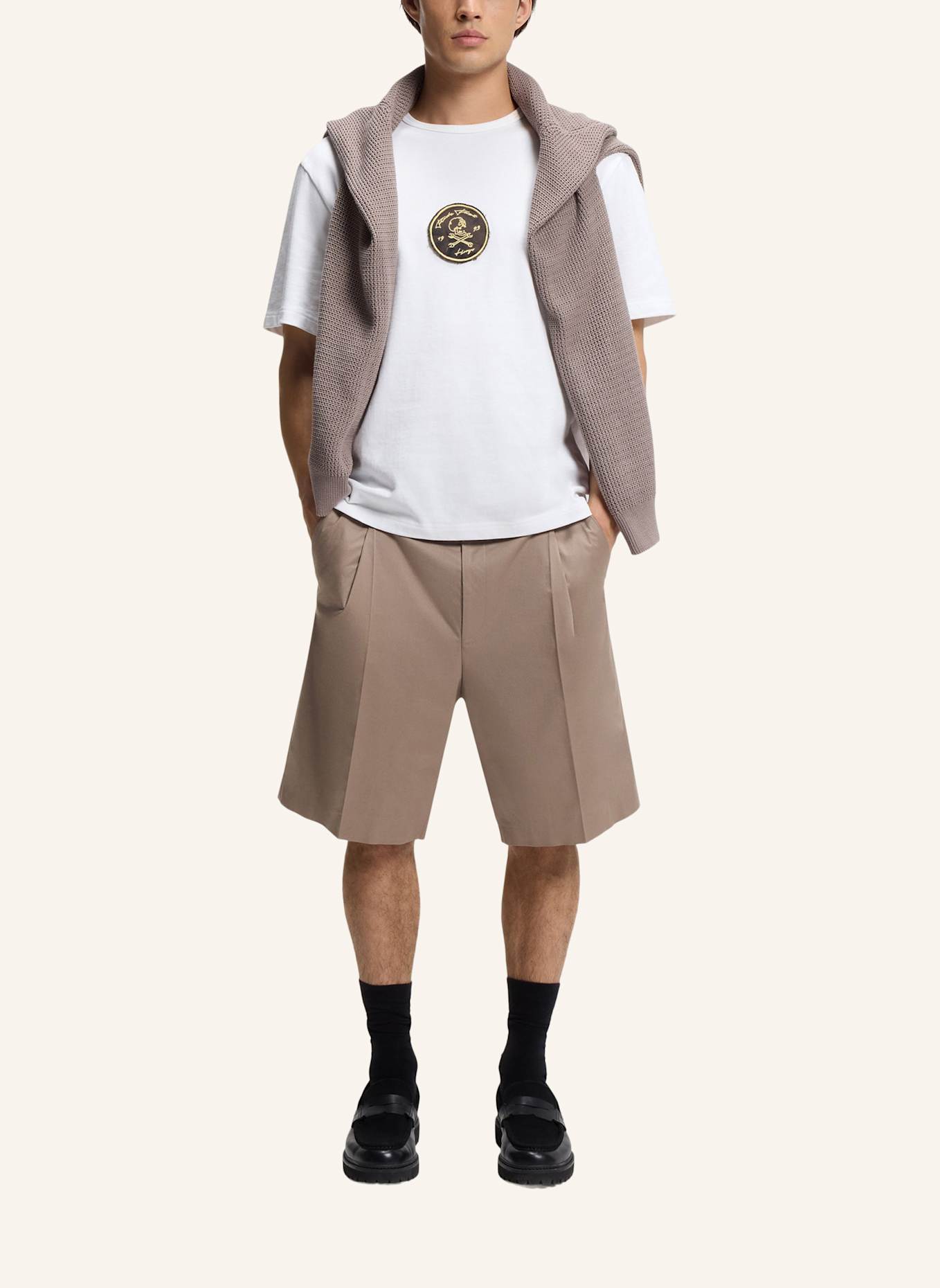 HUGO Short FERY261X Relaxed Fit: HELLBRAUN