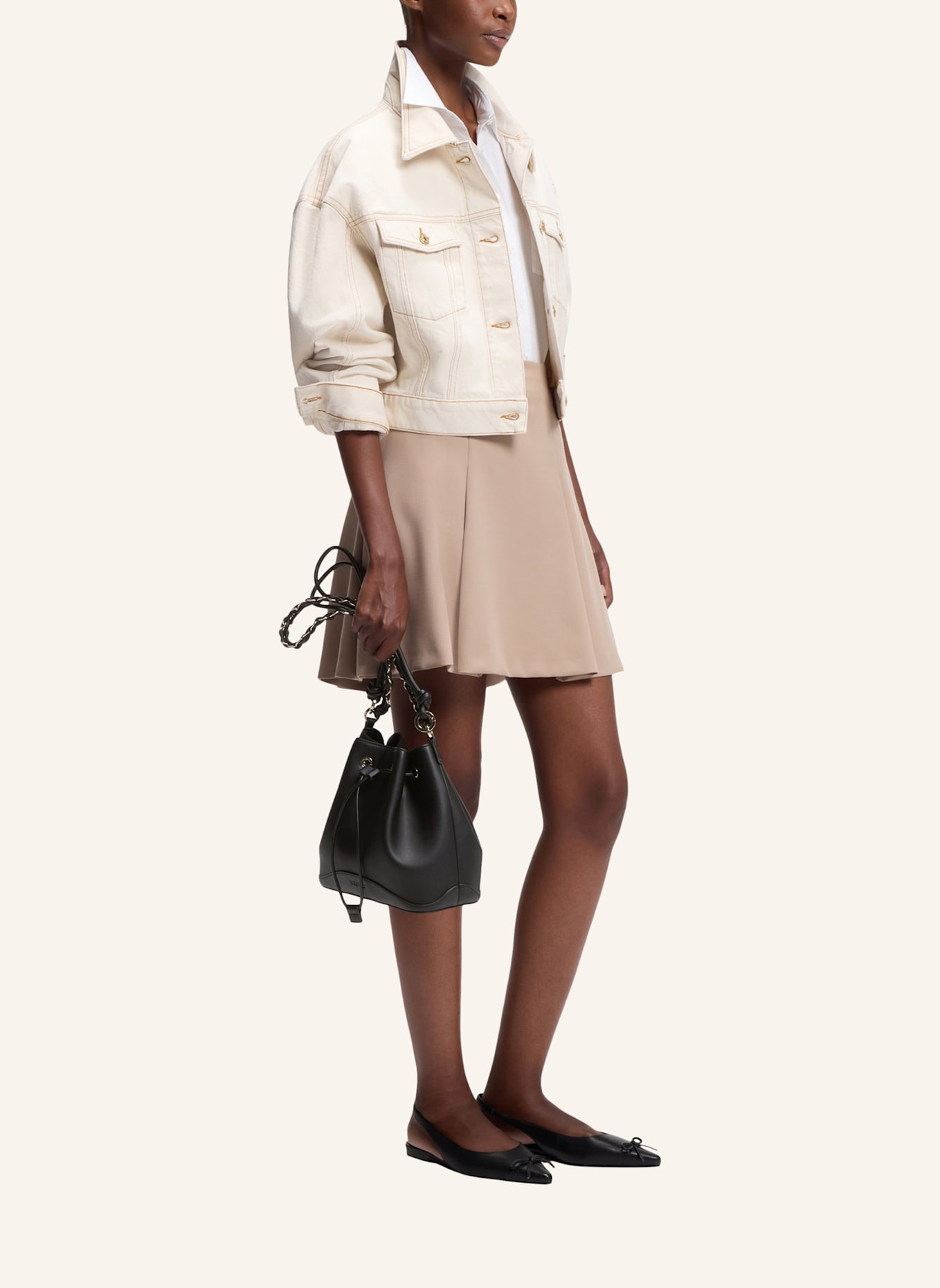 HUGO Umhängetasche ILARY_DRAWSTRING: SCHWARZ