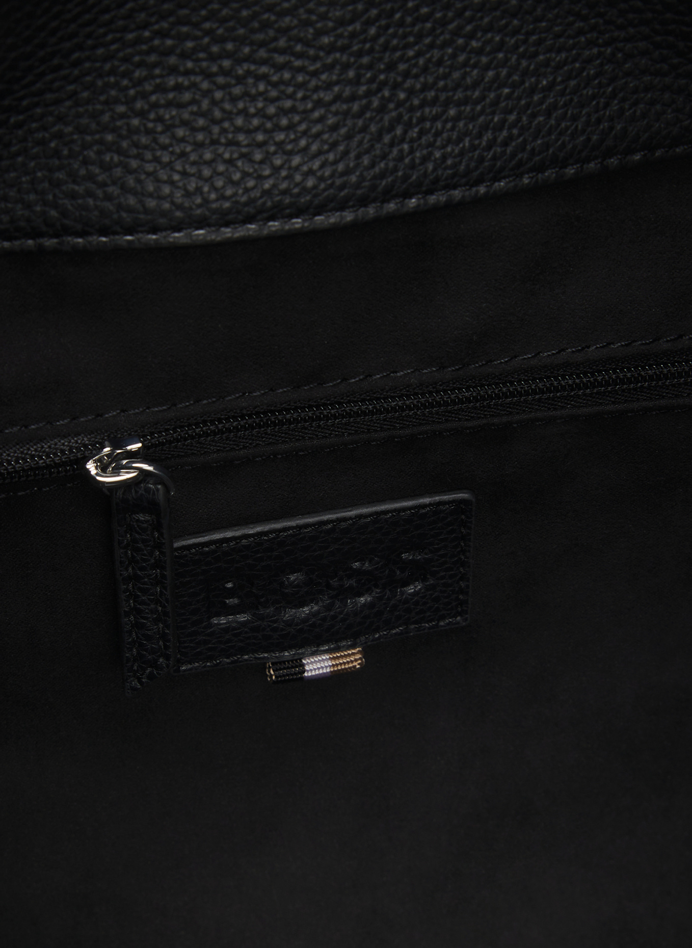 BOSS Umhängetasche ANETT NEW BIG HOBO: SCHWARZ