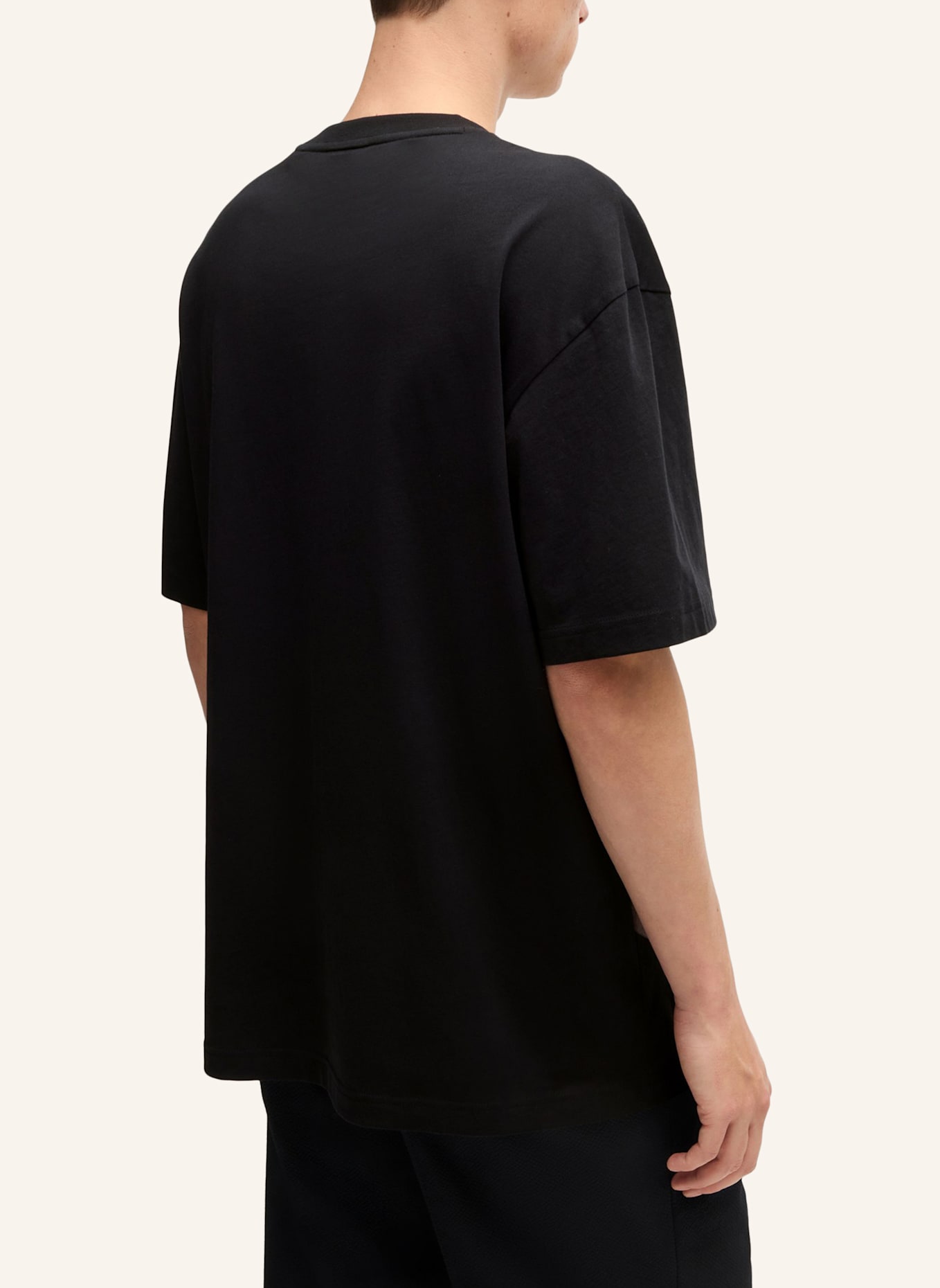 HUGO T-Shirt DUWEDIE Oversize Fit: SCHWARZ