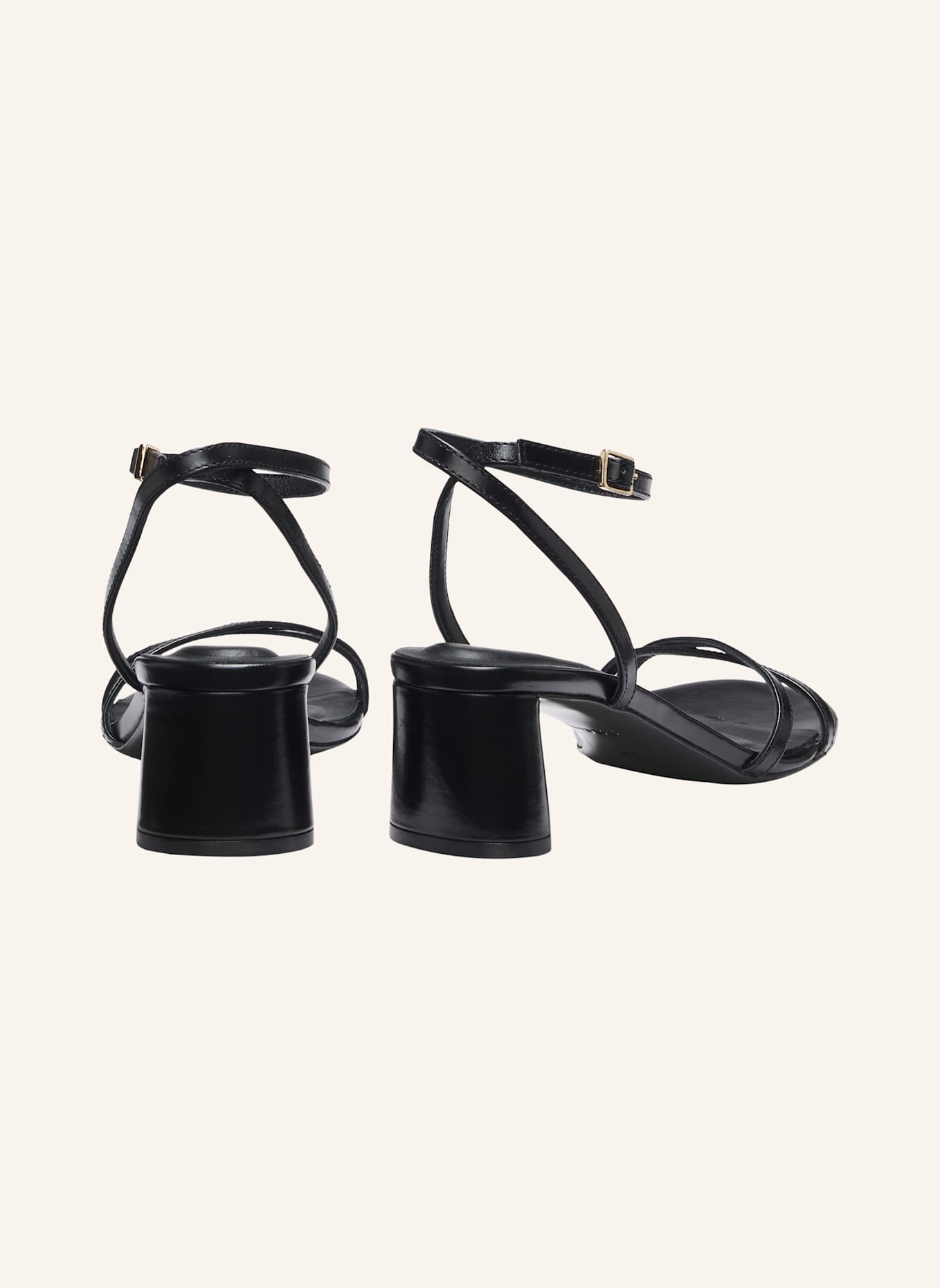 BOSS Sandale GRACEY_CHSANDAL50_NA: SCHWARZ