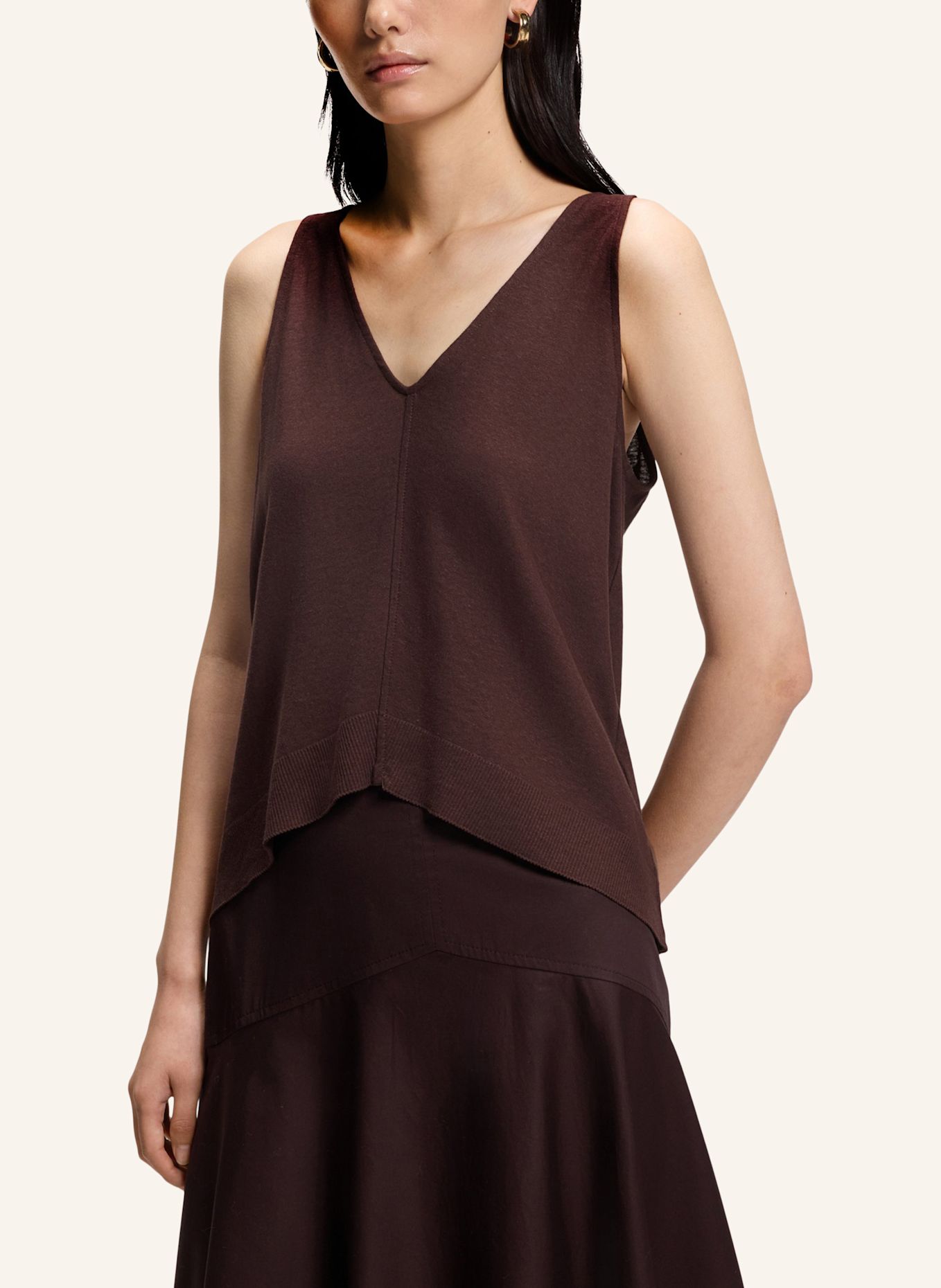 BOSS Top ECLEITA Relaxed Fit: DUNKELBRAUN