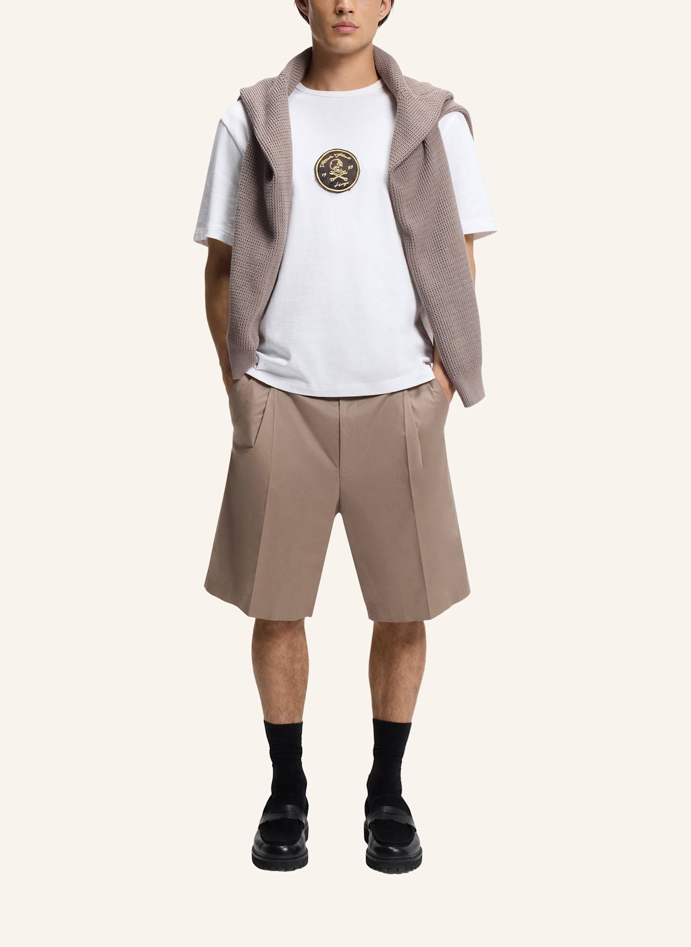 HUGO Short FERY261X Relaxed Fit: HELLBRAUN