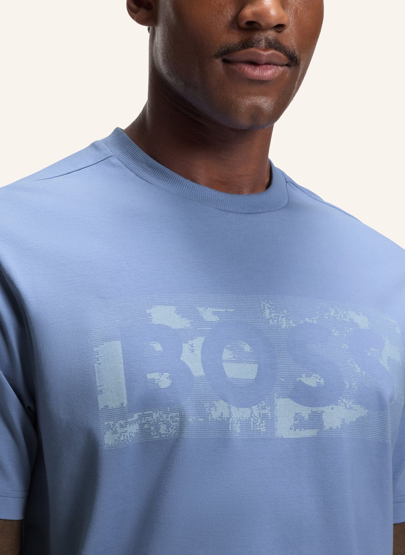 BOSS T-Shirt TS_GLOBE LOGOPATTERN Regular Fit: HELLBLAU