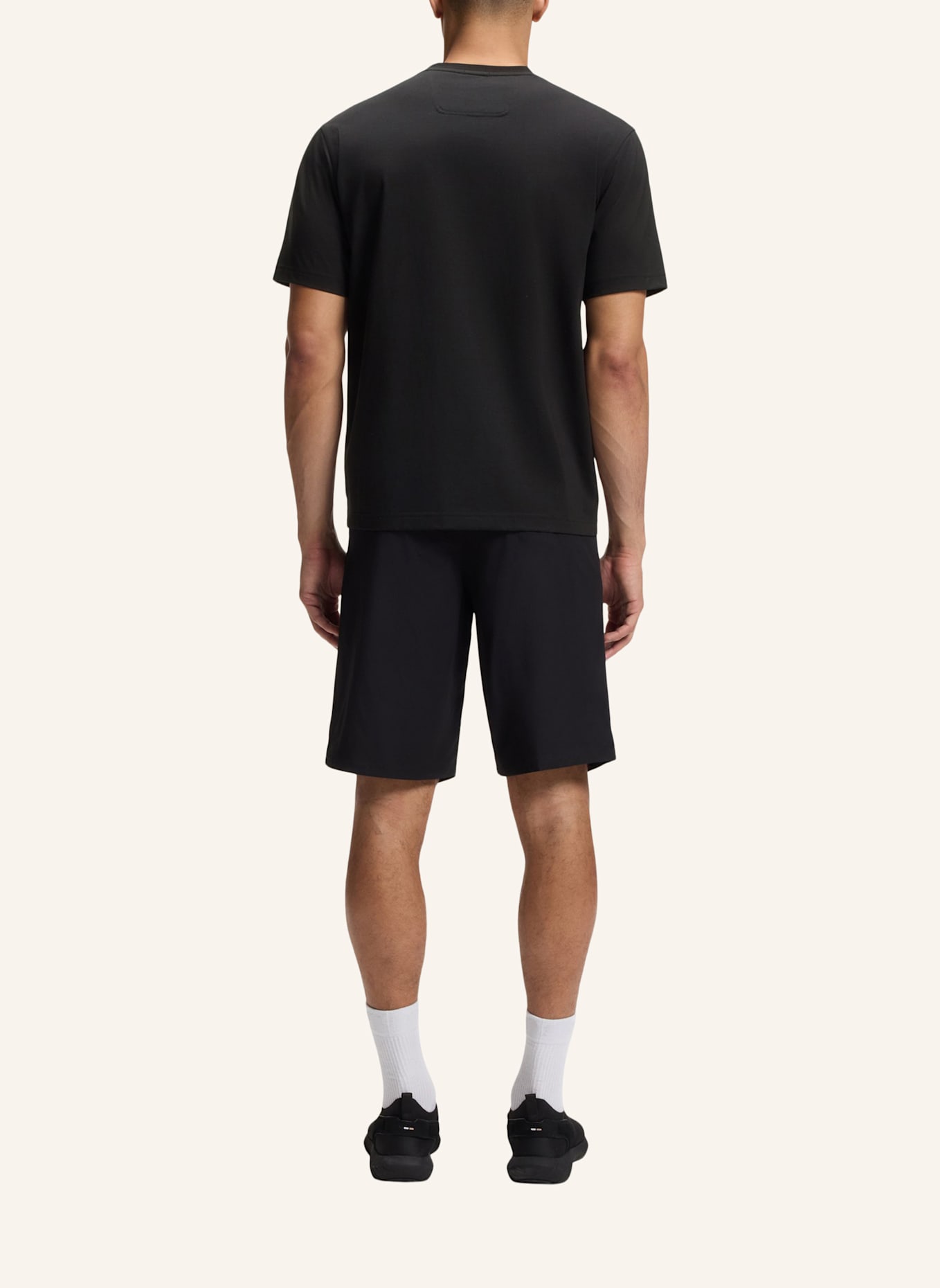 BOSS T-Shirt TS_GLOBE LOGOPATTERN Regular Fit: SCHWARZ