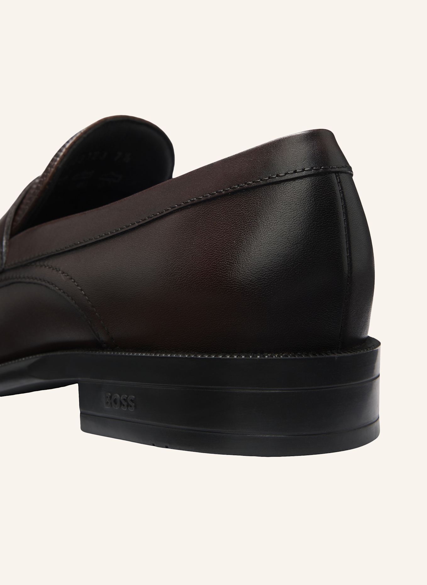 BOSS Casual Slipper TAYIL_LOAF_BUPF: DUNKELBRAUN