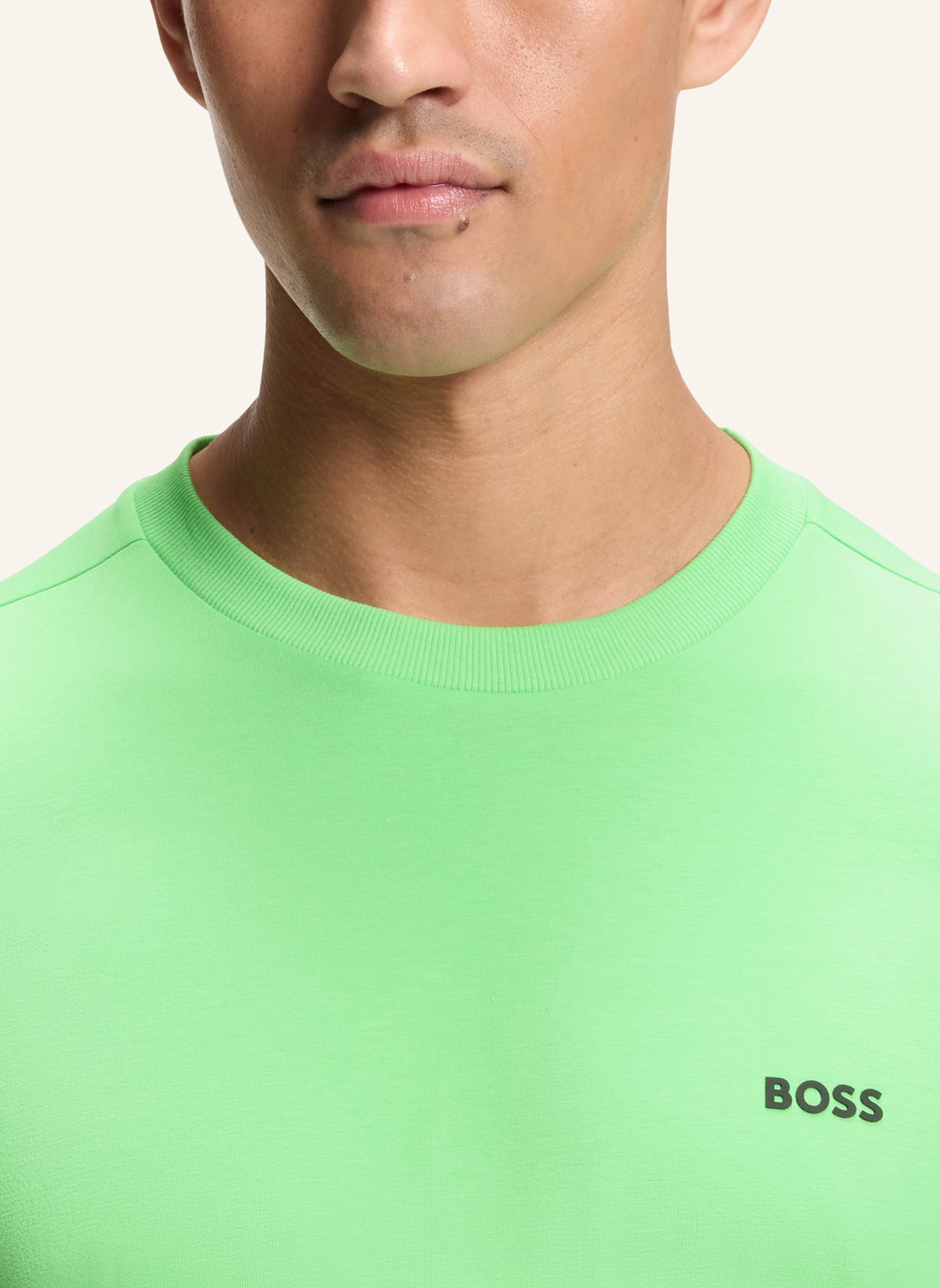 BOSS T-Shirt TEE: GRÜN
