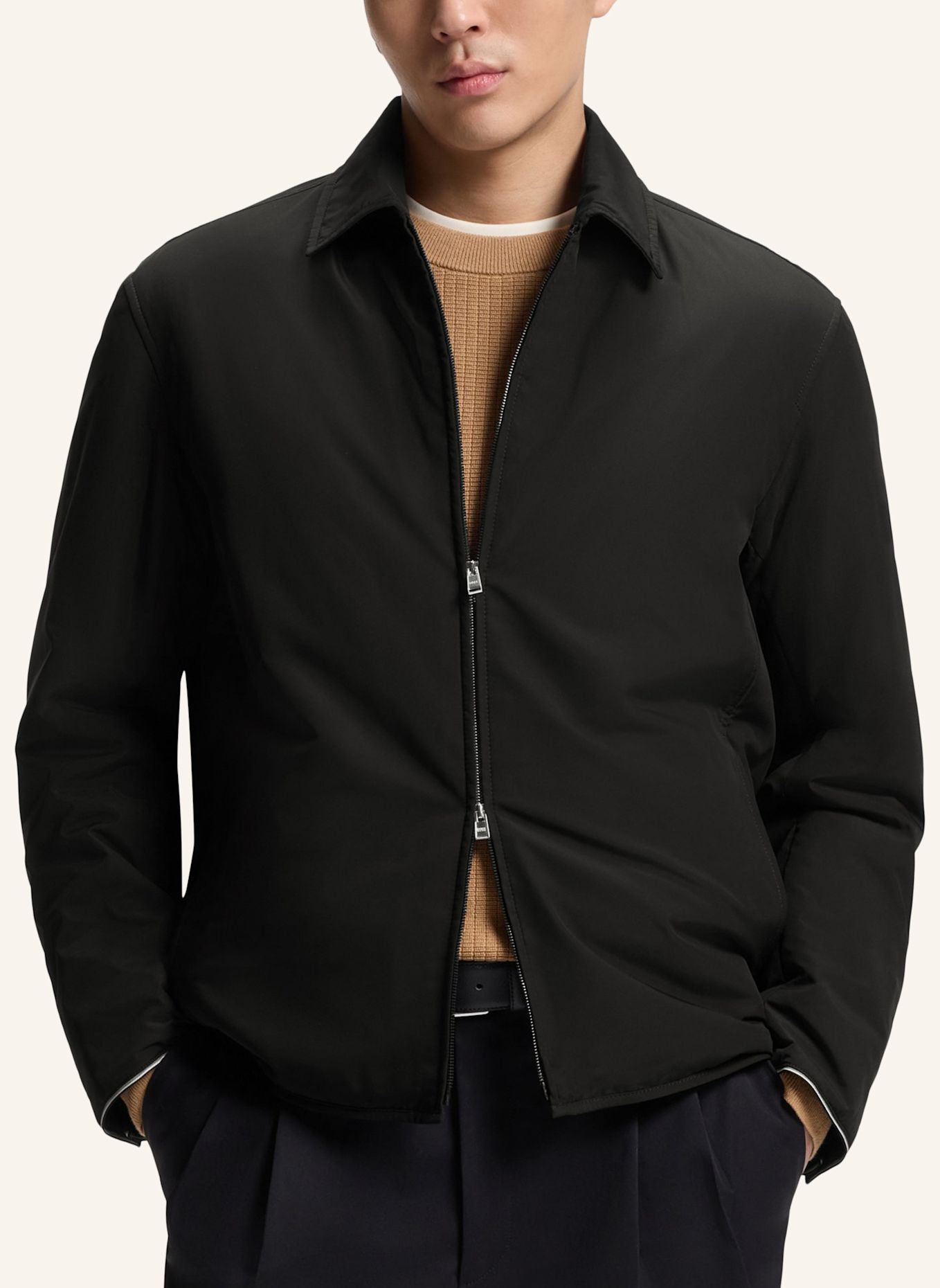BOSS Jacke C-CERIG Regular Fit: SCHWARZ