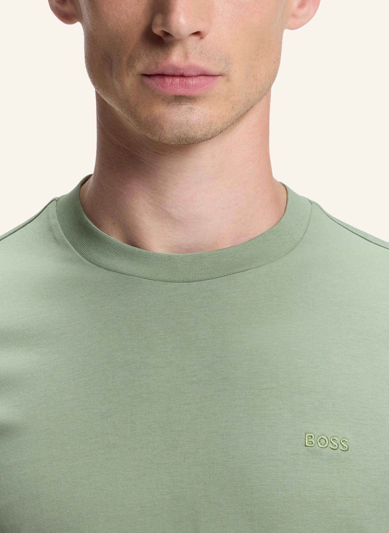 BOSS T-Shirt THOMPSON 250_IN Regular Fit: GRÜN