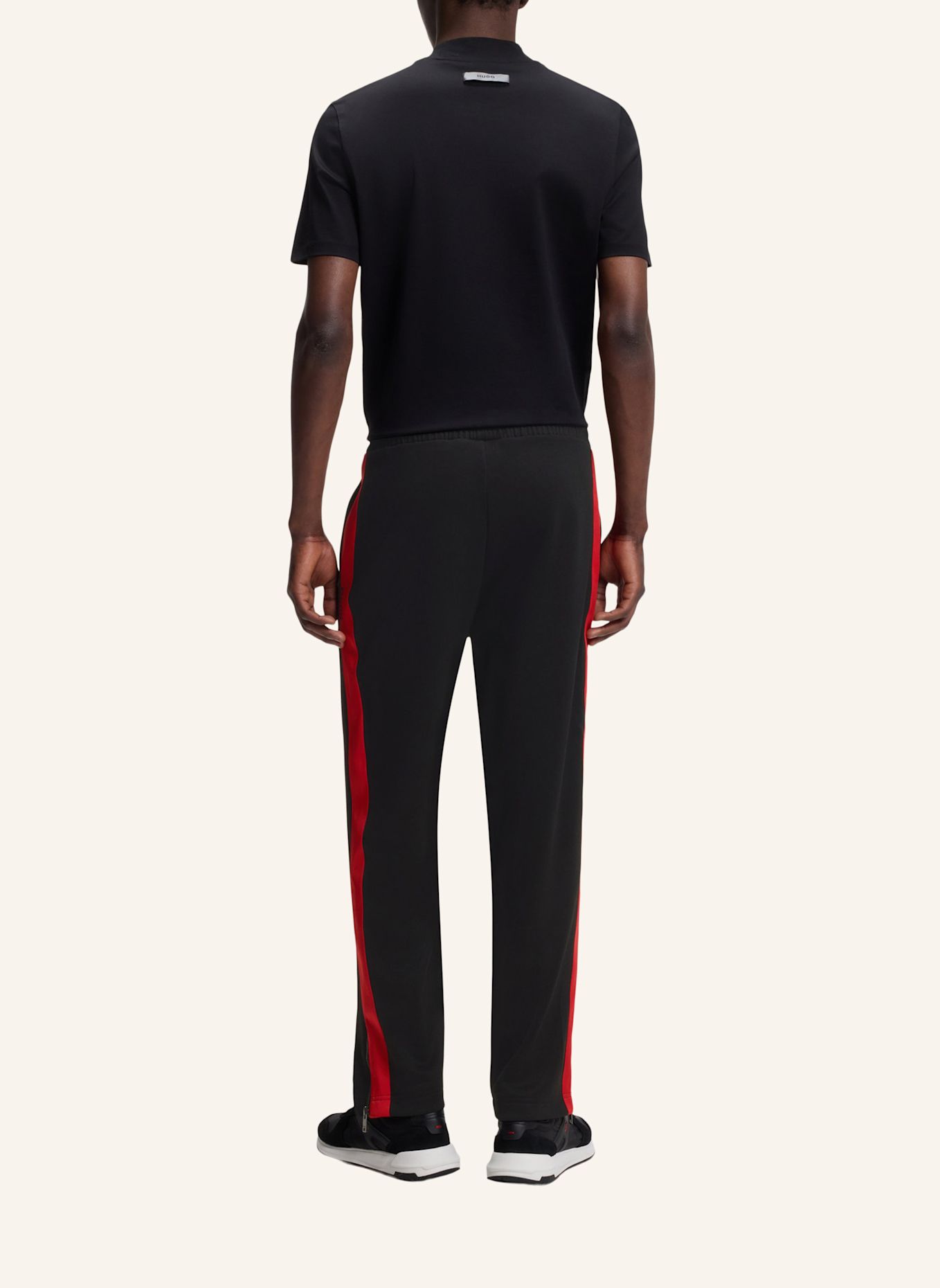HUGO Jogginghose DOLOS Relaxed Fit: SCHWARZ