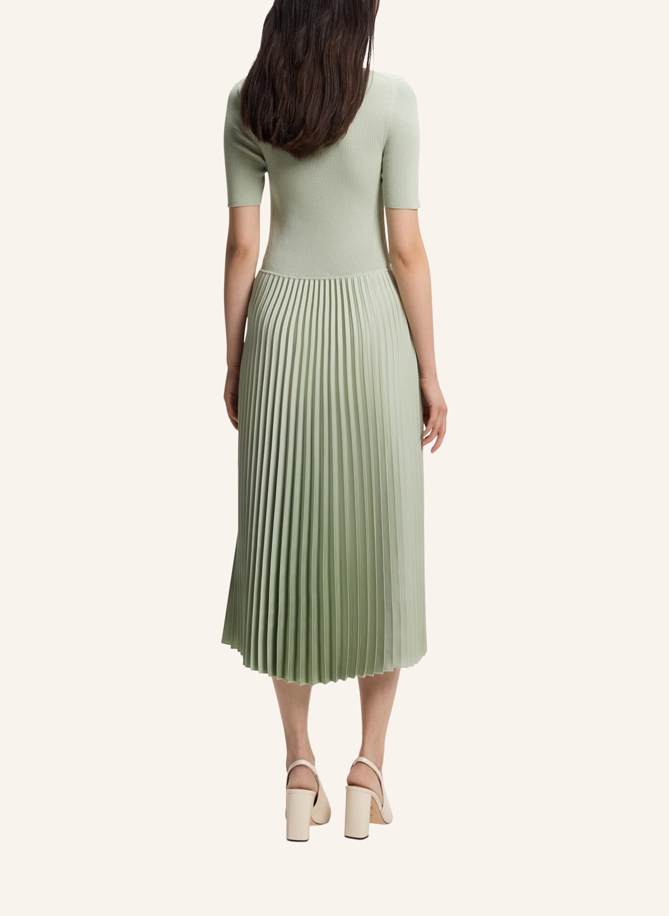 BOSS Kleid FADRIDI im Materialmix mit Plissees: GRÜN