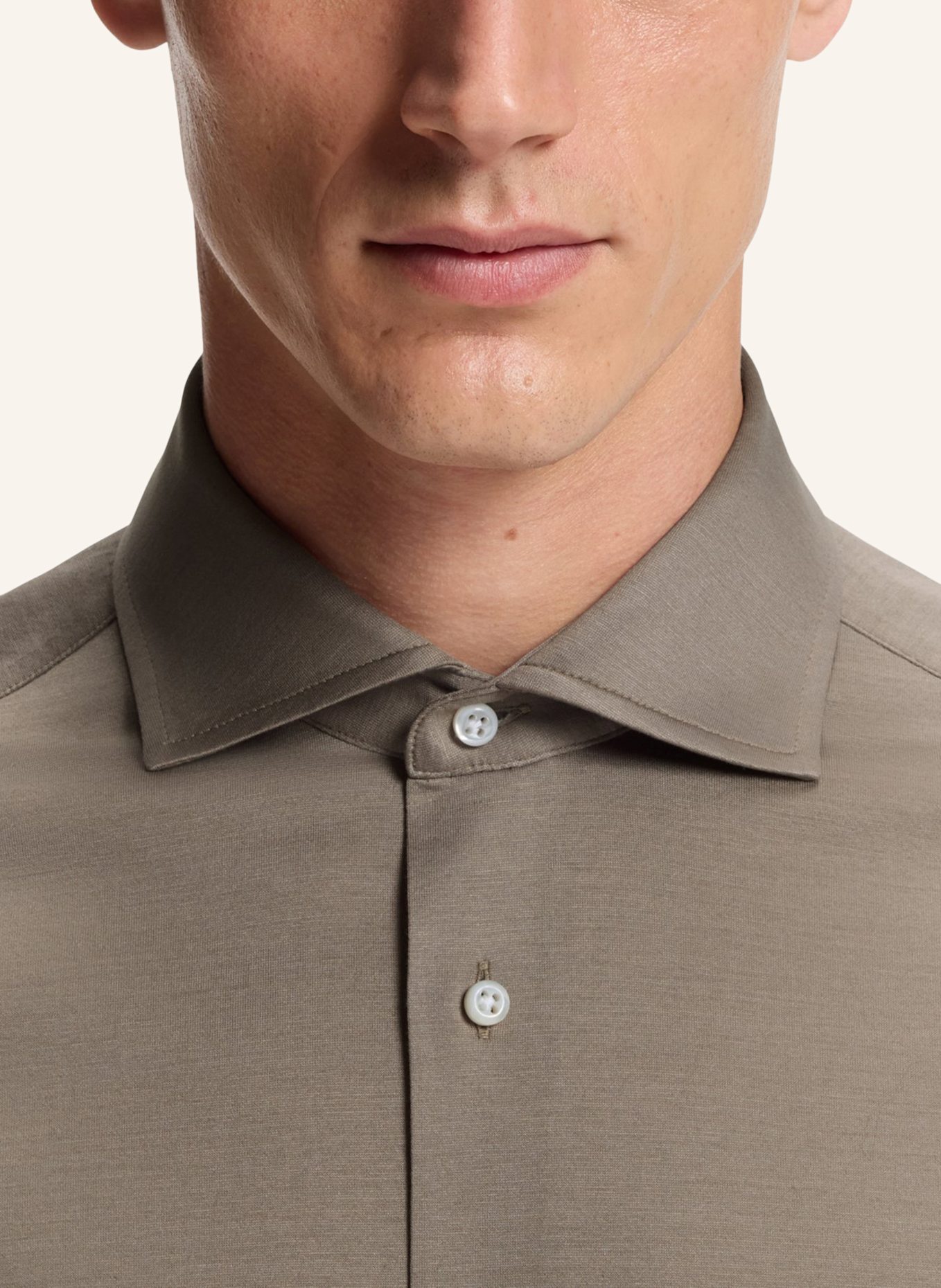 BOSS Business Hemd L-HAYS-SPREAD-C1-243 Slim Fit: BRAUN