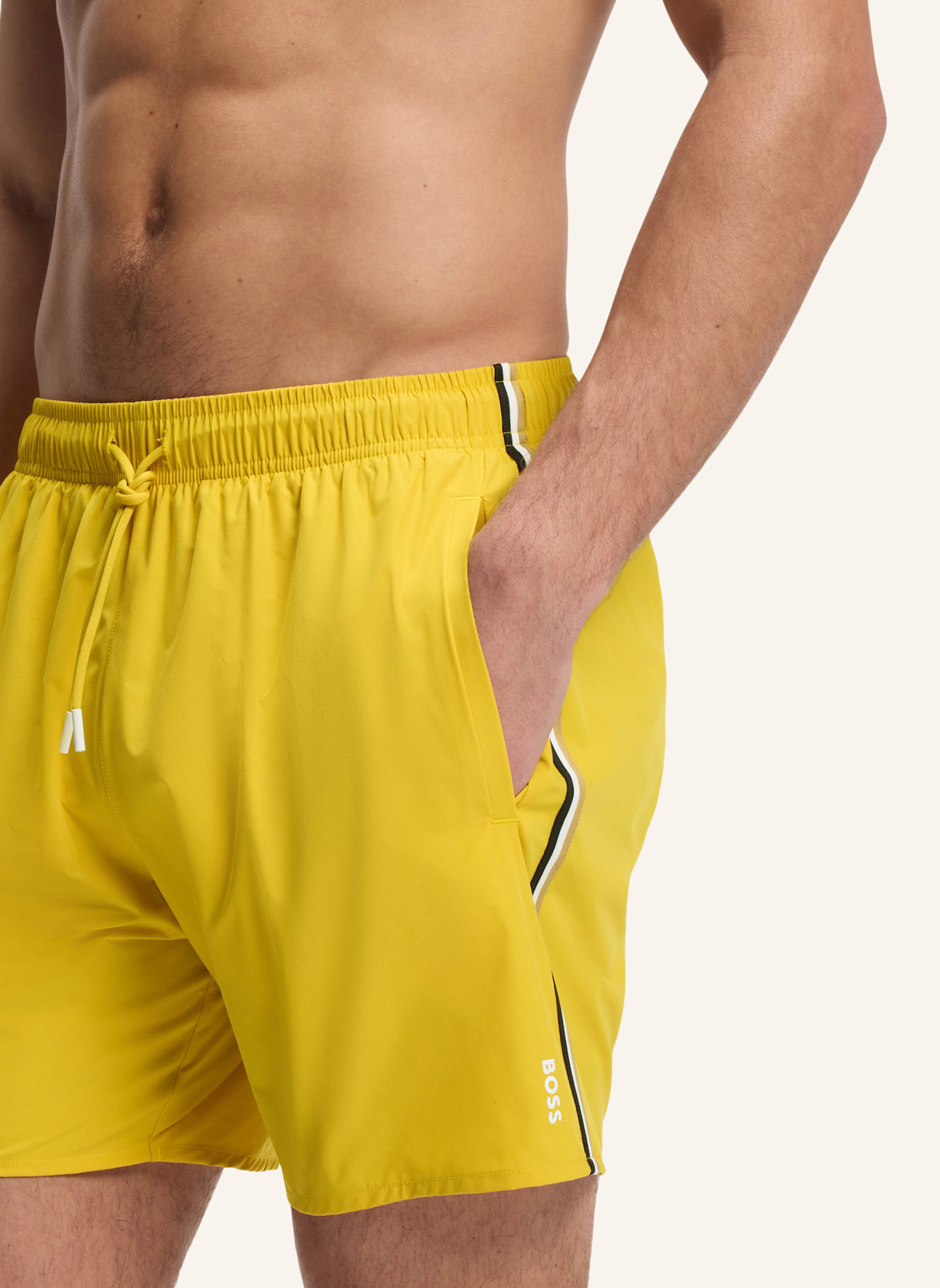 BOSS Badeshorts ICONIC: GELB