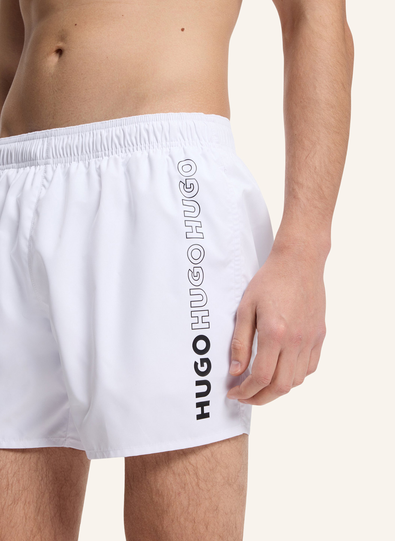 HUGO Badeshort TIKI: WEISS