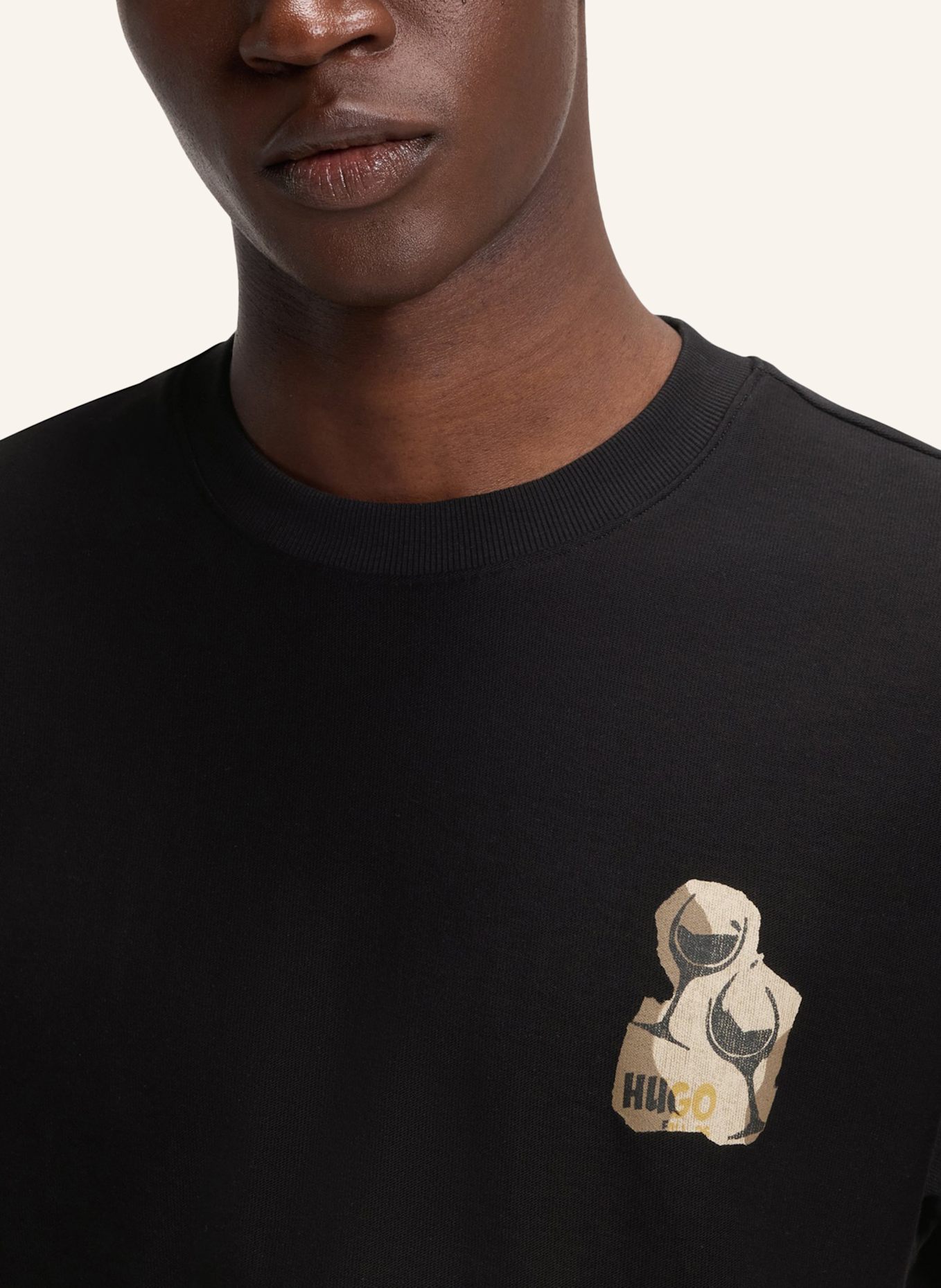 HUGO T-Shirt DETZI Relaxed Fit: SCHWARZ