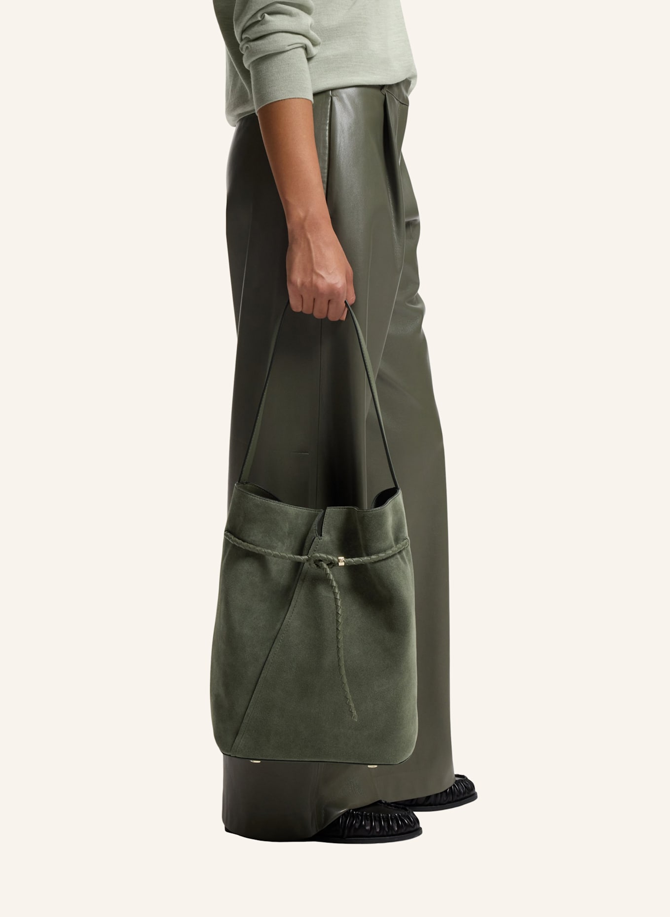 BOSS Umhängetasche BOSS REVERS BUCKET S: DUNKELGRÜN