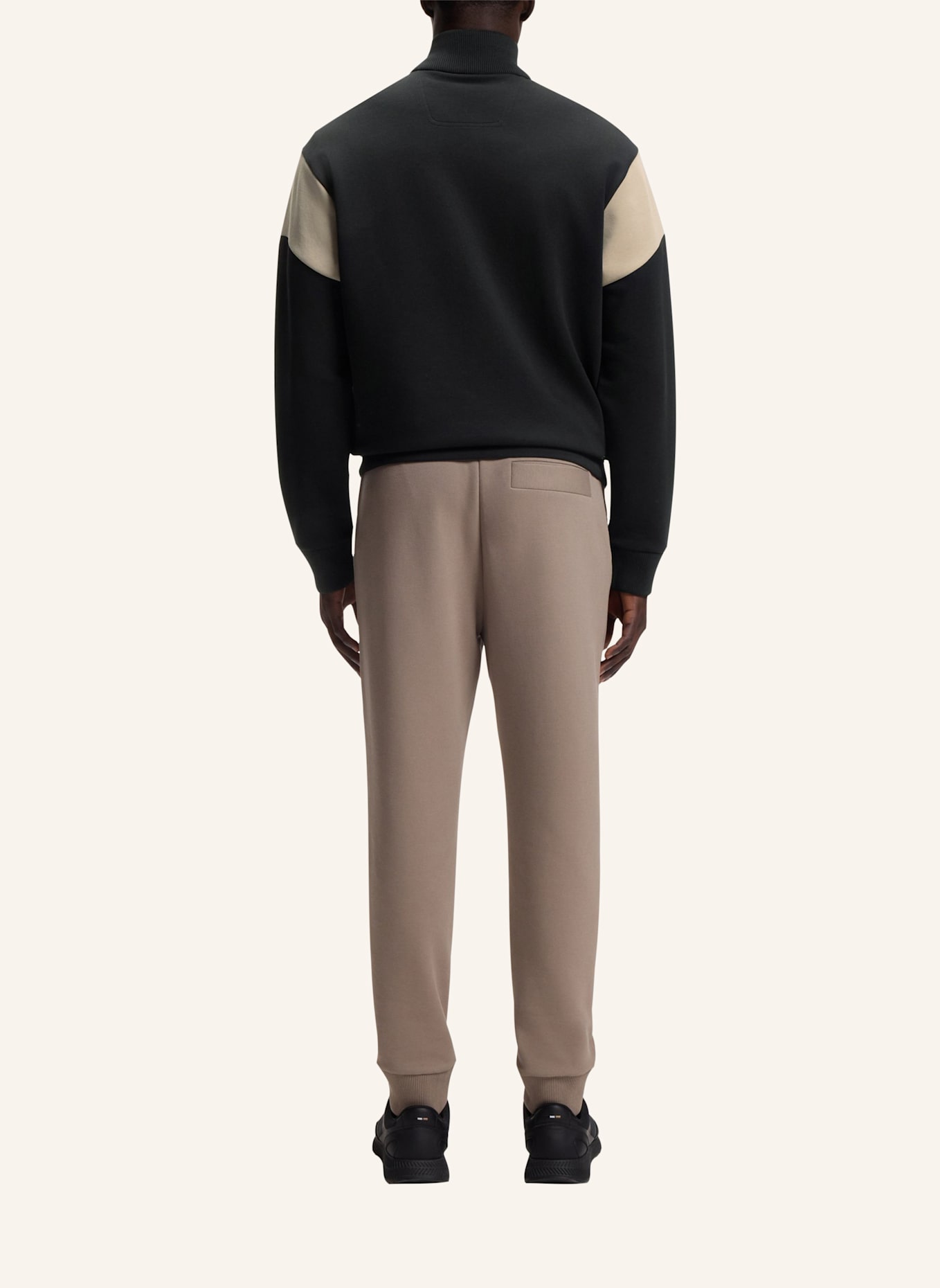 BOSS Sweatshirt SW_UNION SKAZ Regular Fit: SCHWARZ
