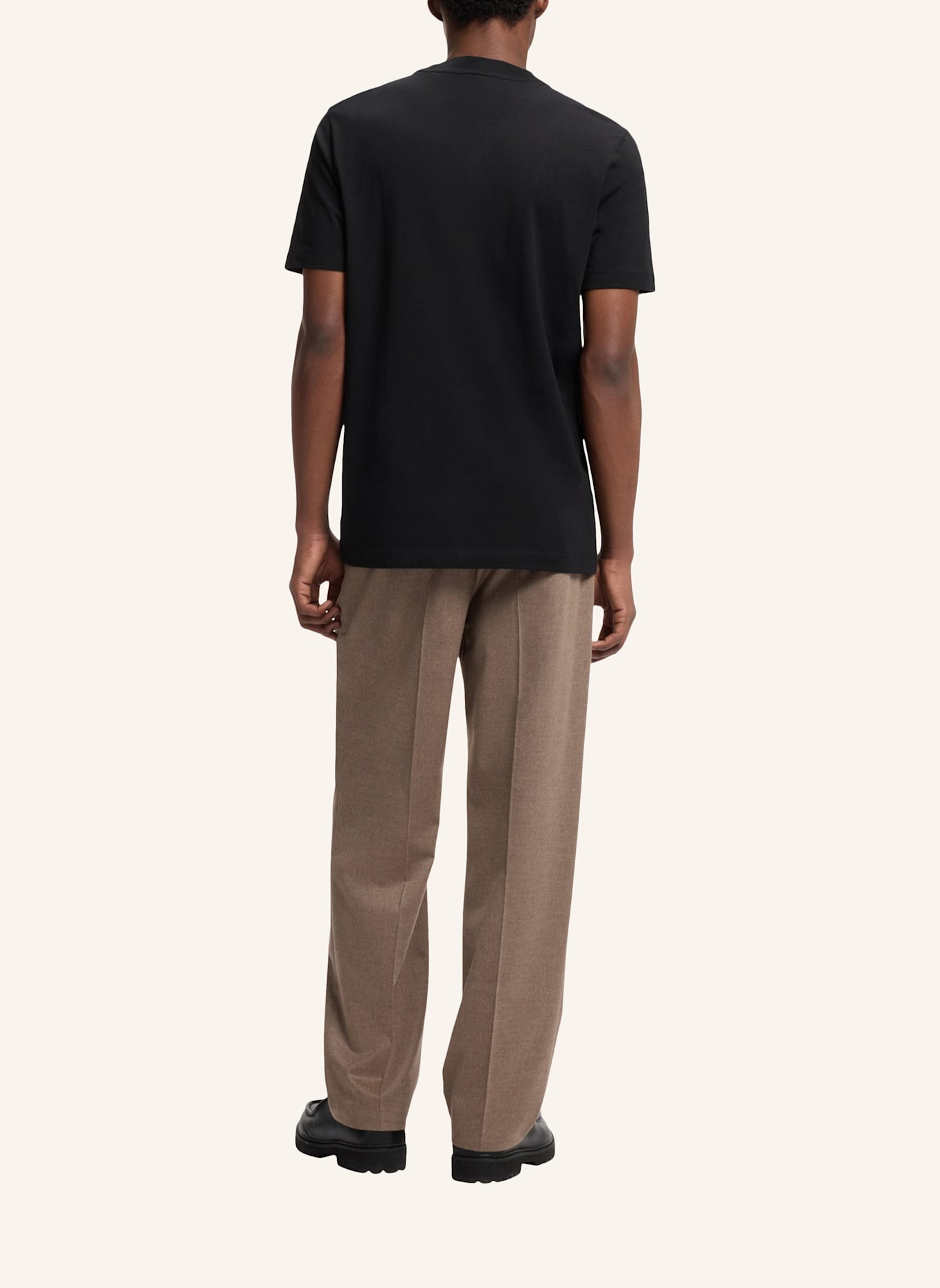 HUGO T-Shirt DATRIL Regular Fit: SCHWARZ
