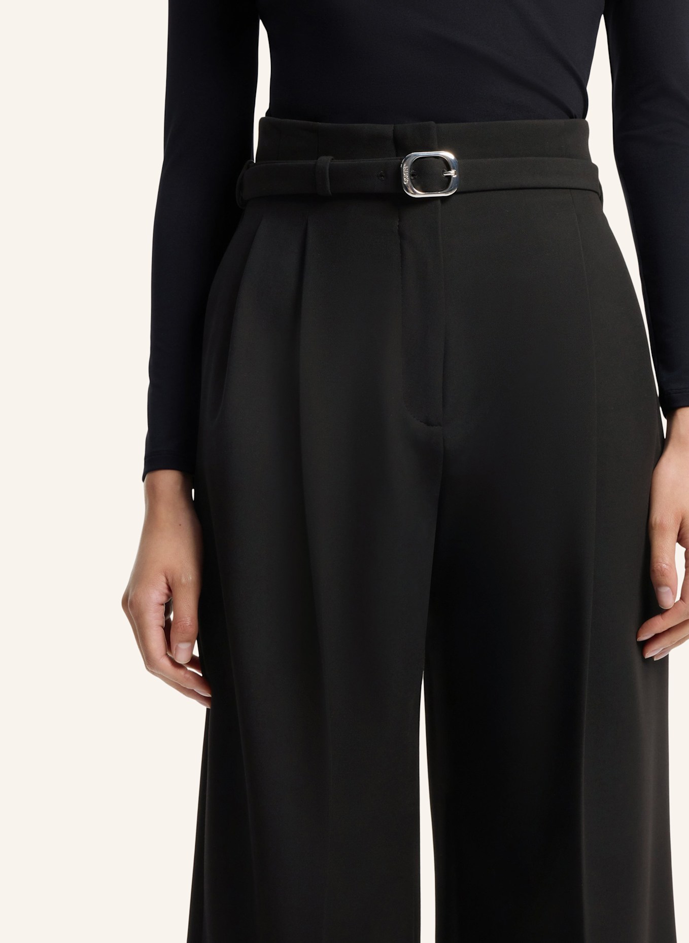 HUGO Hose HALMEA Relaxed Fit: SCHWARZ