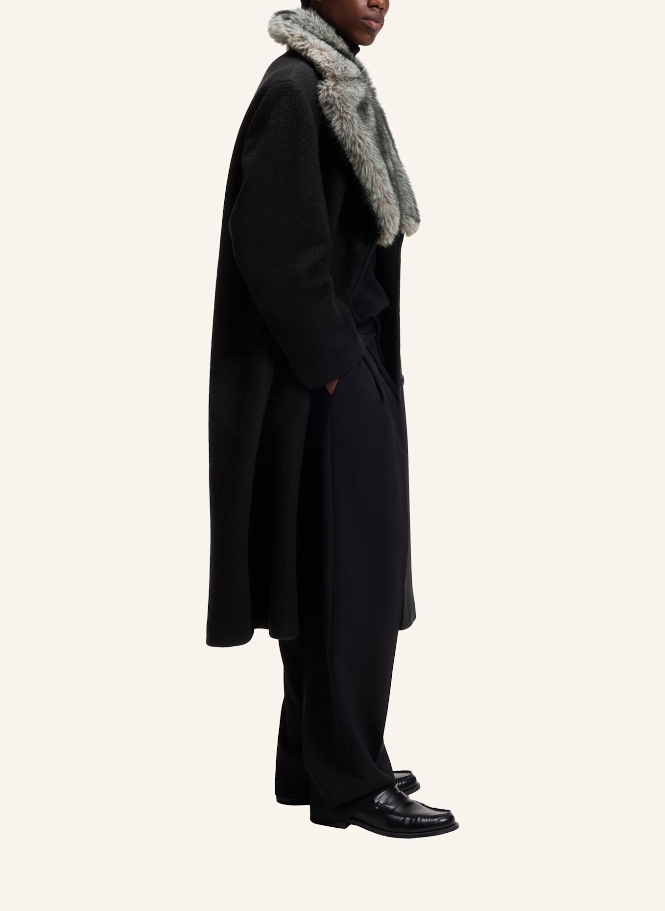 HUGO Casual Mantel MACARIO2631_IN Regular Fit: SCHWARZ