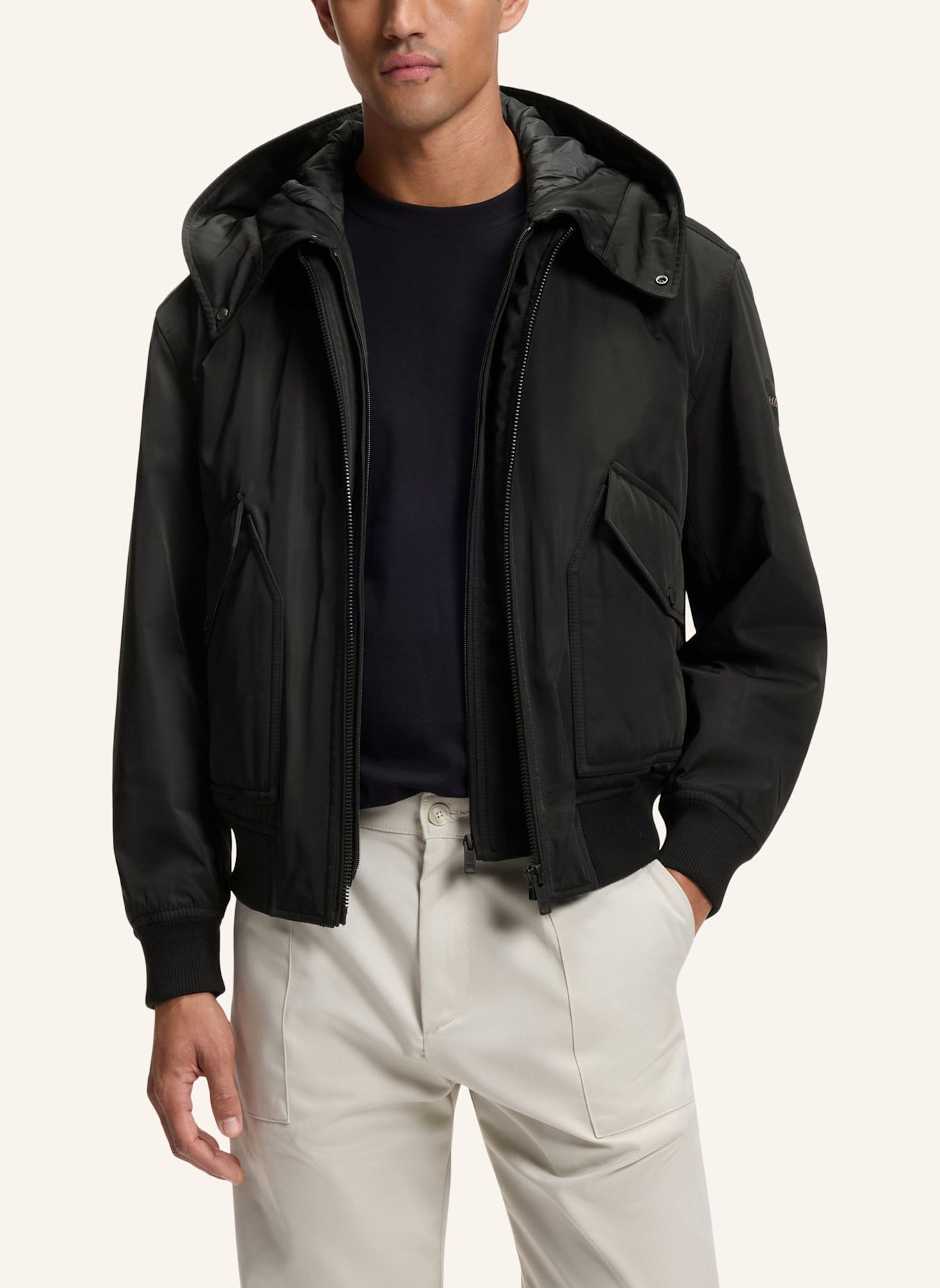BOSS Jacke ONORVE Relaxed Fit: SCHWARZ