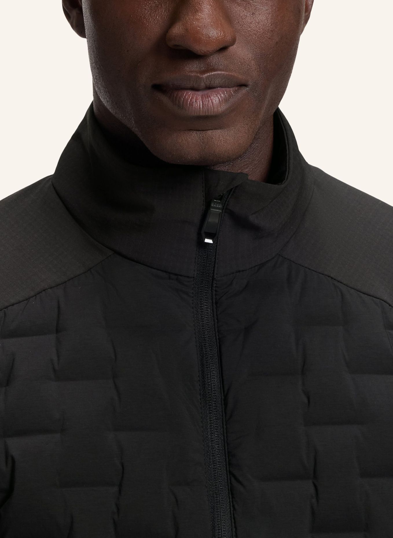 BOSS Daunenjacke OW_T-DOWNHYBRID HD2 Regular Fit: SCHWARZ